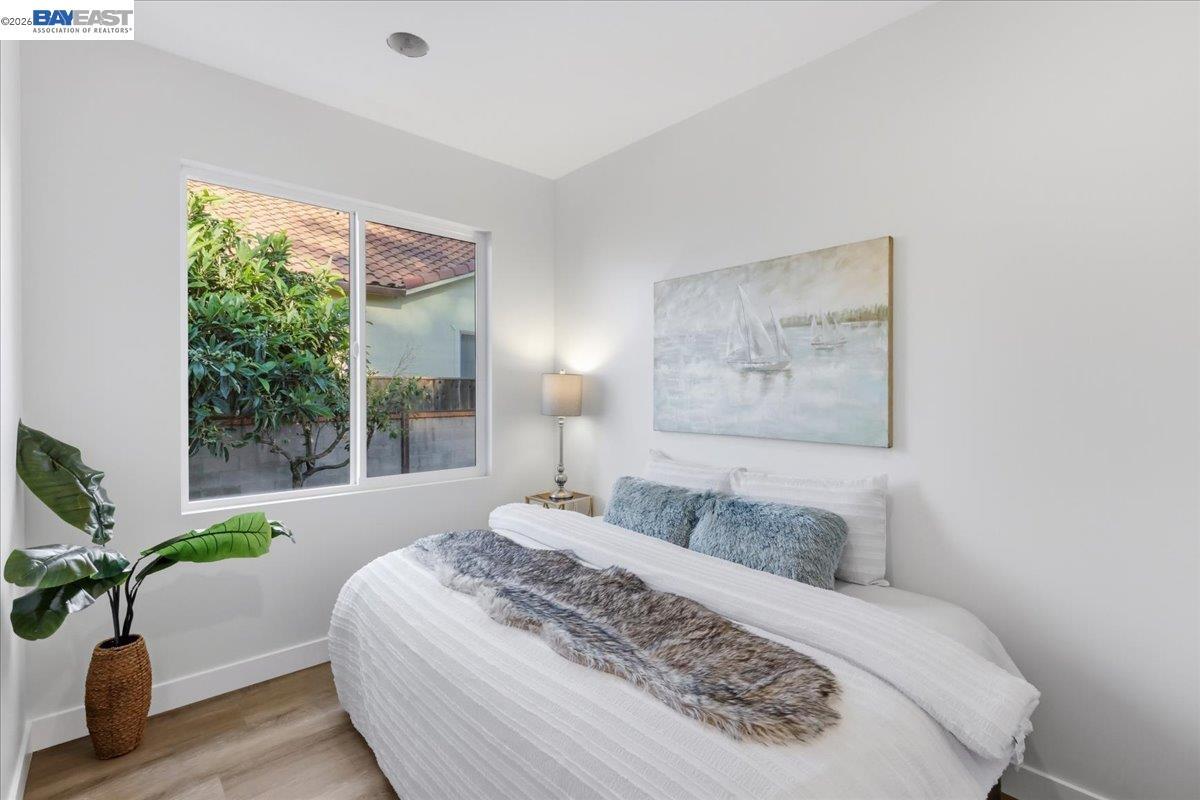 Detail Gallery Image 39 of 46 For 4519 Edwards Ln, Castro Valley,  CA 94546 - 6 Beds | 4/1 Baths