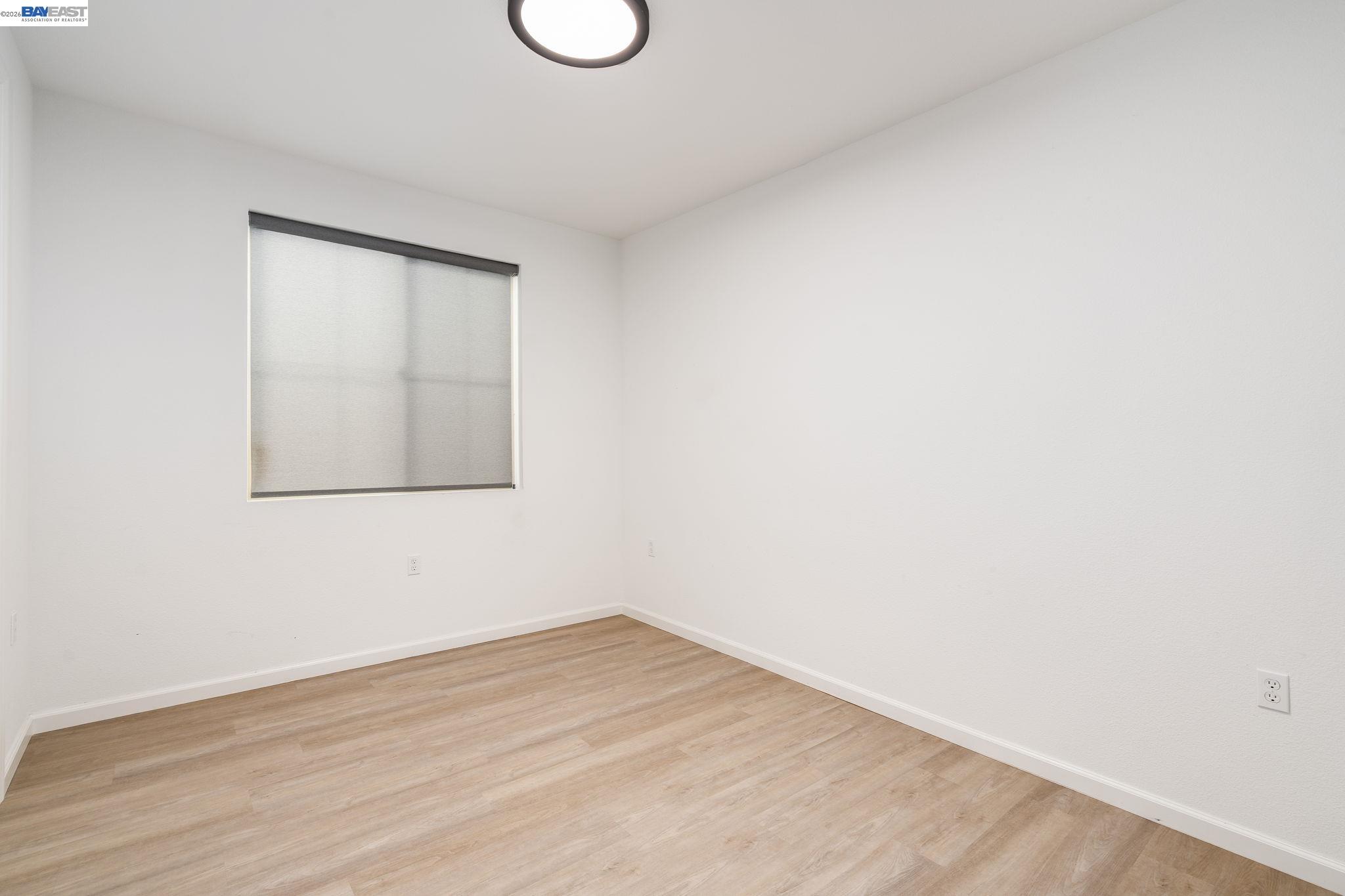 Detail Gallery Image 15 of 54 For 6017 Basaltina Pl, Dublin,  CA 94568 - 5 Beds | 3/1 Baths