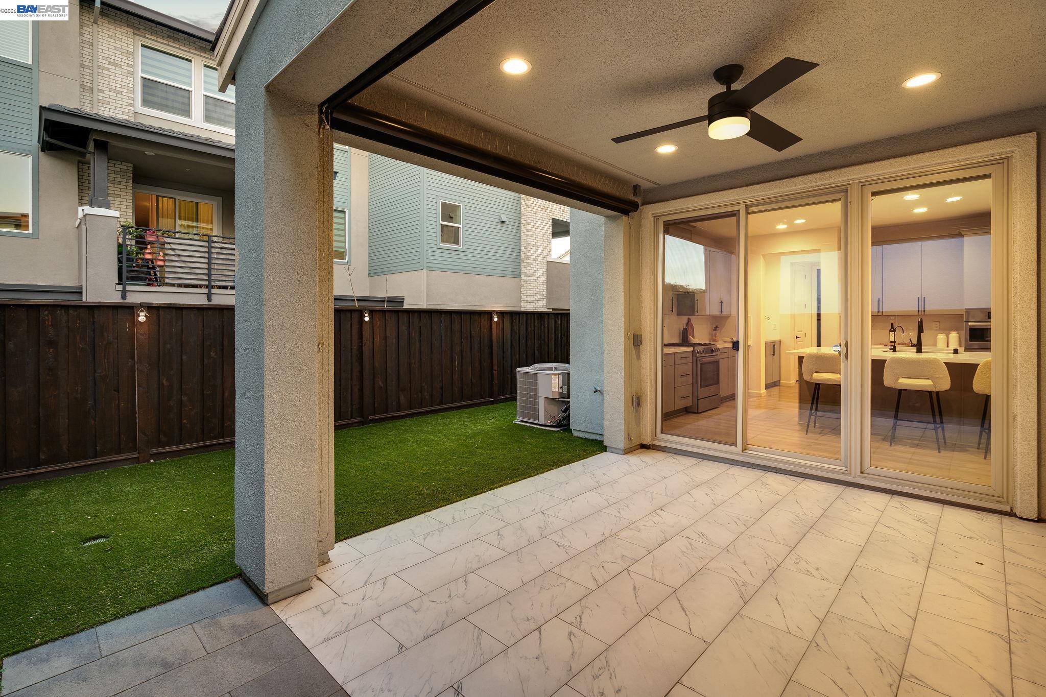 Detail Gallery Image 34 of 54 For 6017 Basaltina Pl, Dublin,  CA 94568 - 5 Beds | 3/1 Baths