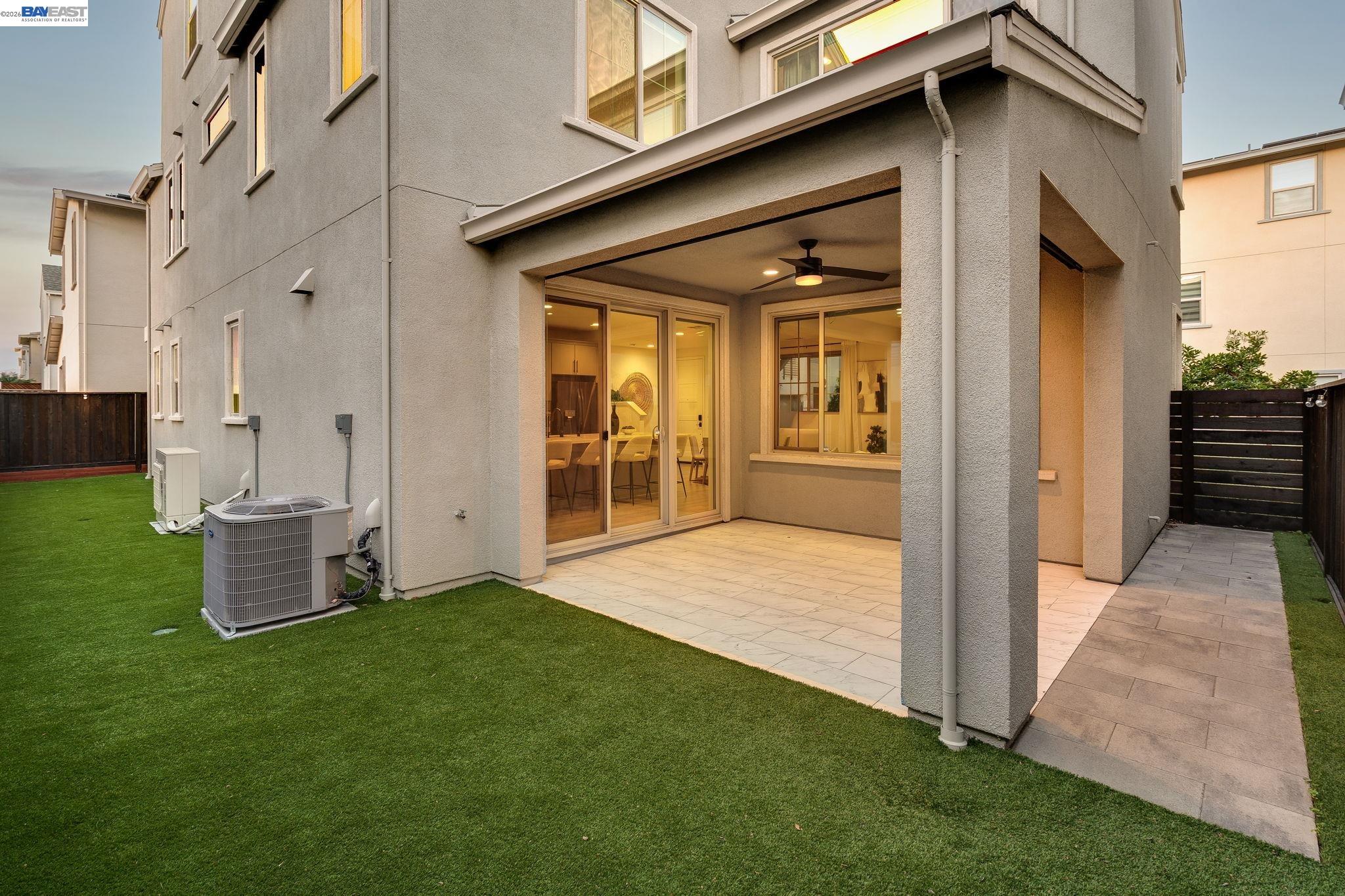 Detail Gallery Image 35 of 54 For 6017 Basaltina Pl, Dublin,  CA 94568 - 5 Beds | 3/1 Baths