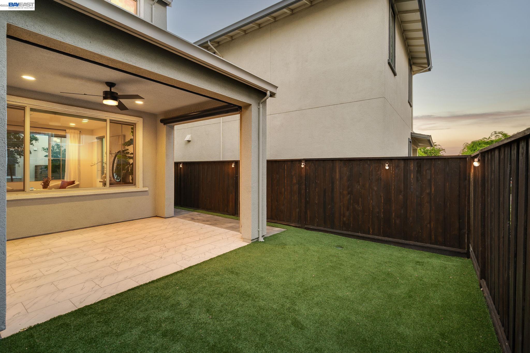 Detail Gallery Image 36 of 54 For 6017 Basaltina Pl, Dublin,  CA 94568 - 5 Beds | 3/1 Baths