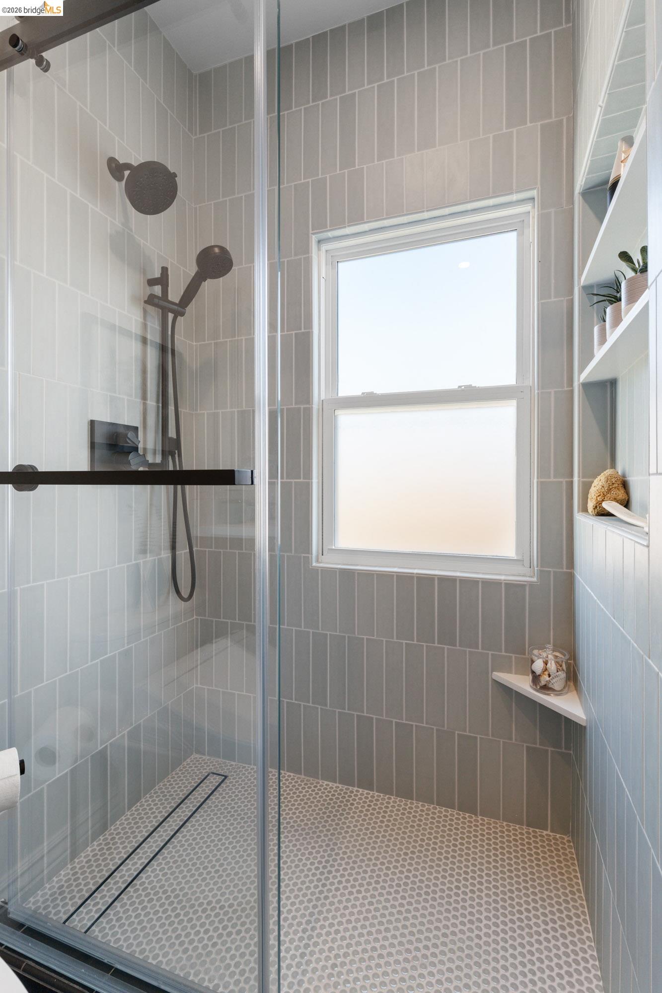 Photo #11: 41127905 Listing: Photo #11