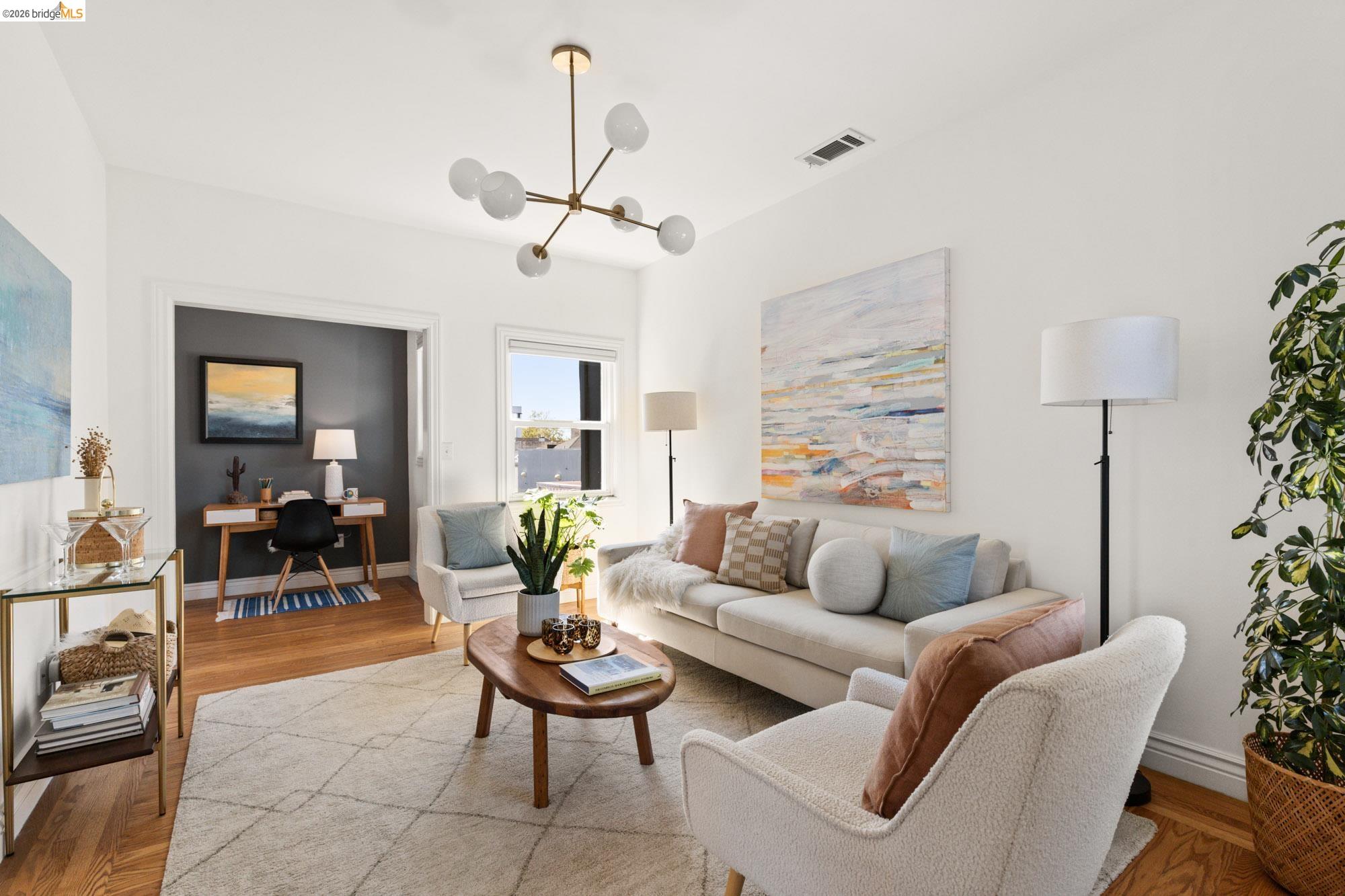 Photo #4: 41127905 Listing: Photo #4