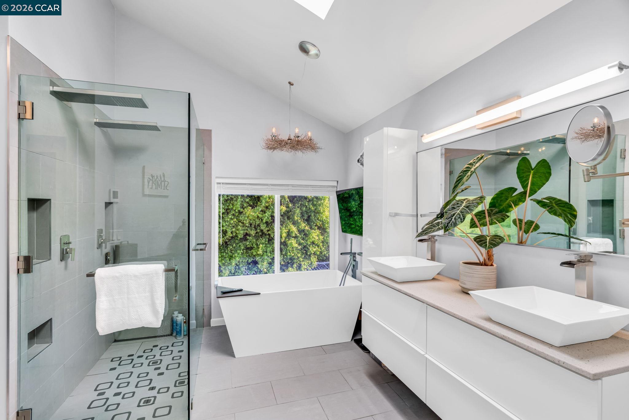 Detail Gallery Image 28 of 49 For 2486 Del Monte Dr, Fairfield,  CA 94534 - 5 Beds | 3 Baths