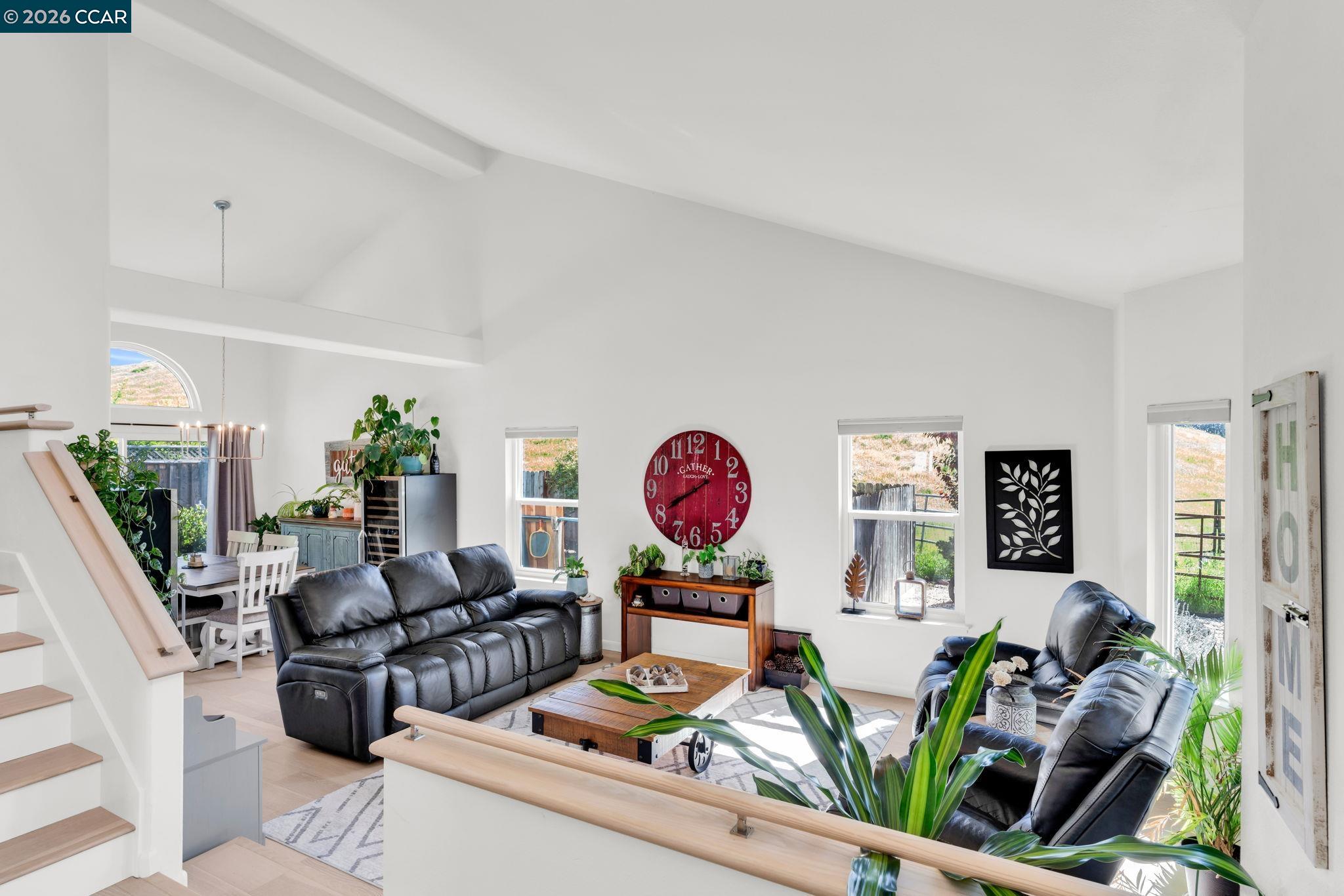 Detail Gallery Image 5 of 49 For 2486 Del Monte Dr, Fairfield,  CA 94534 - 5 Beds | 3 Baths