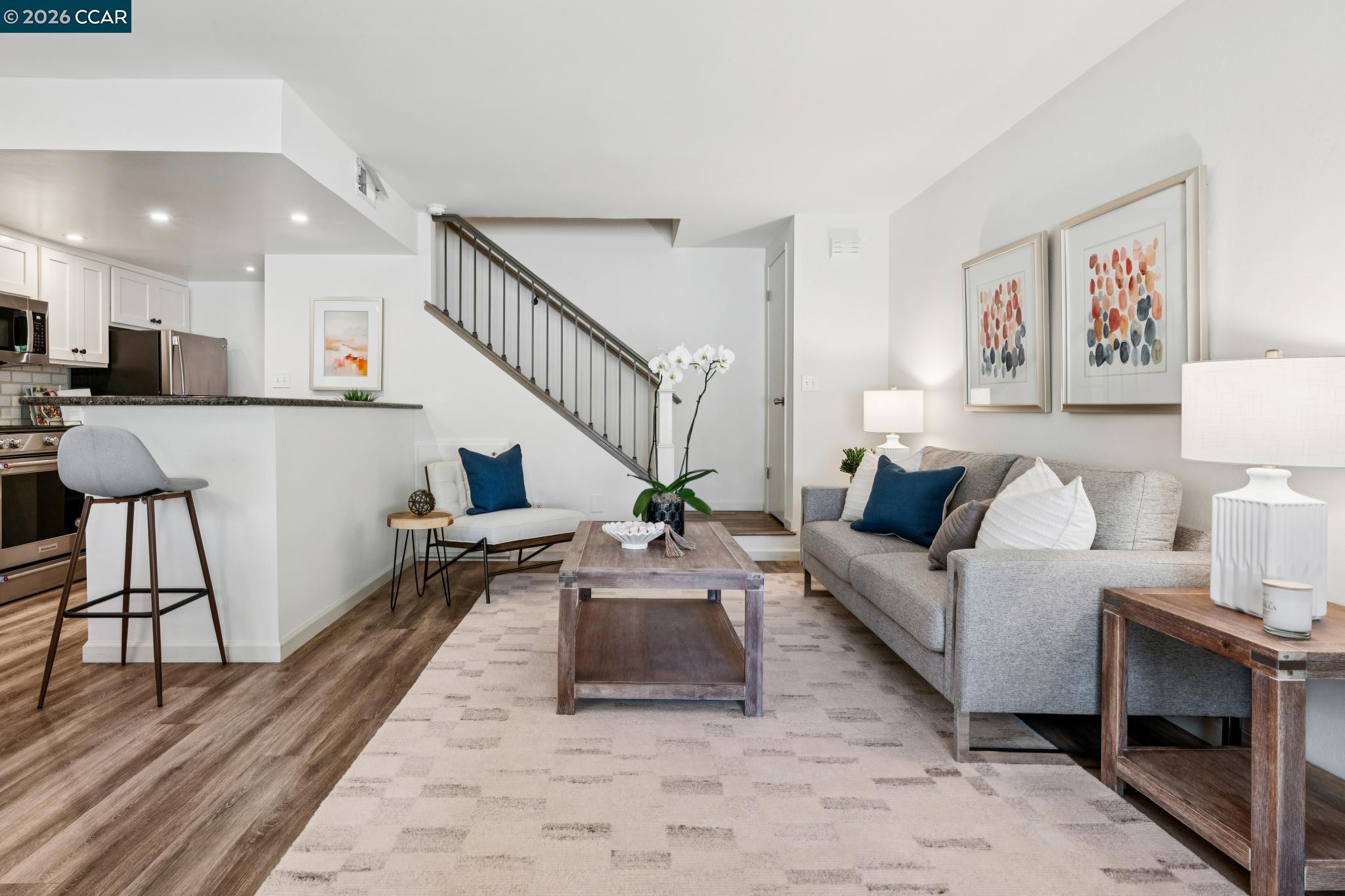 Photo #4: 41127909 Listing: Photo #4