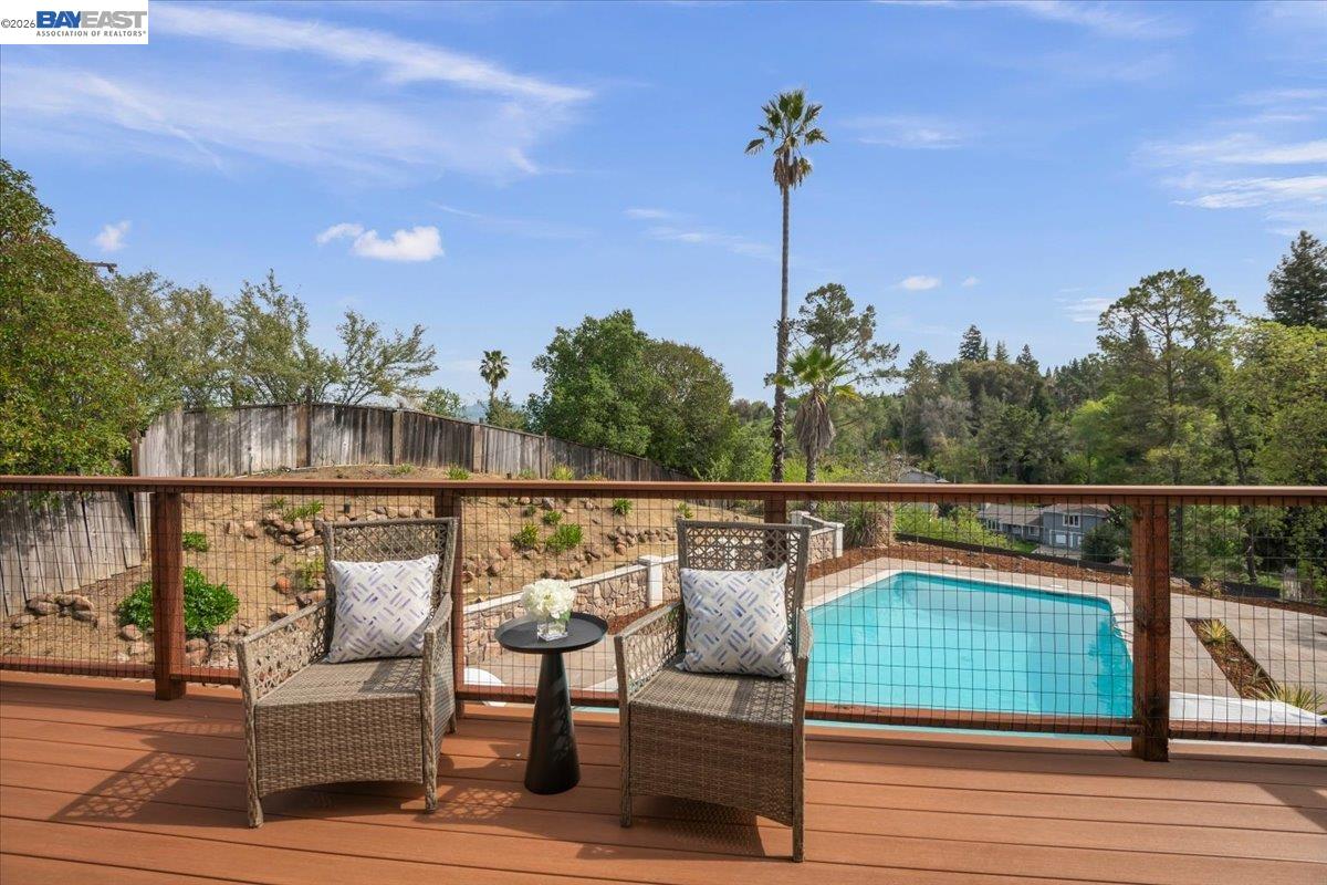 Detail Gallery Image 18 of 36 For 657 Byrdee Way, Lafayette,  CA 94549 - 5 Beds | 3 Baths