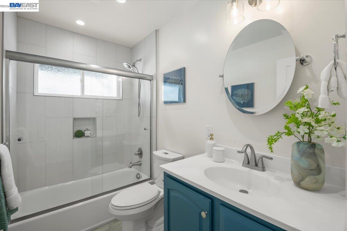 Detail Gallery Image 31 of 36 For 657 Byrdee Way, Lafayette,  CA 94549 - 5 Beds | 3 Baths