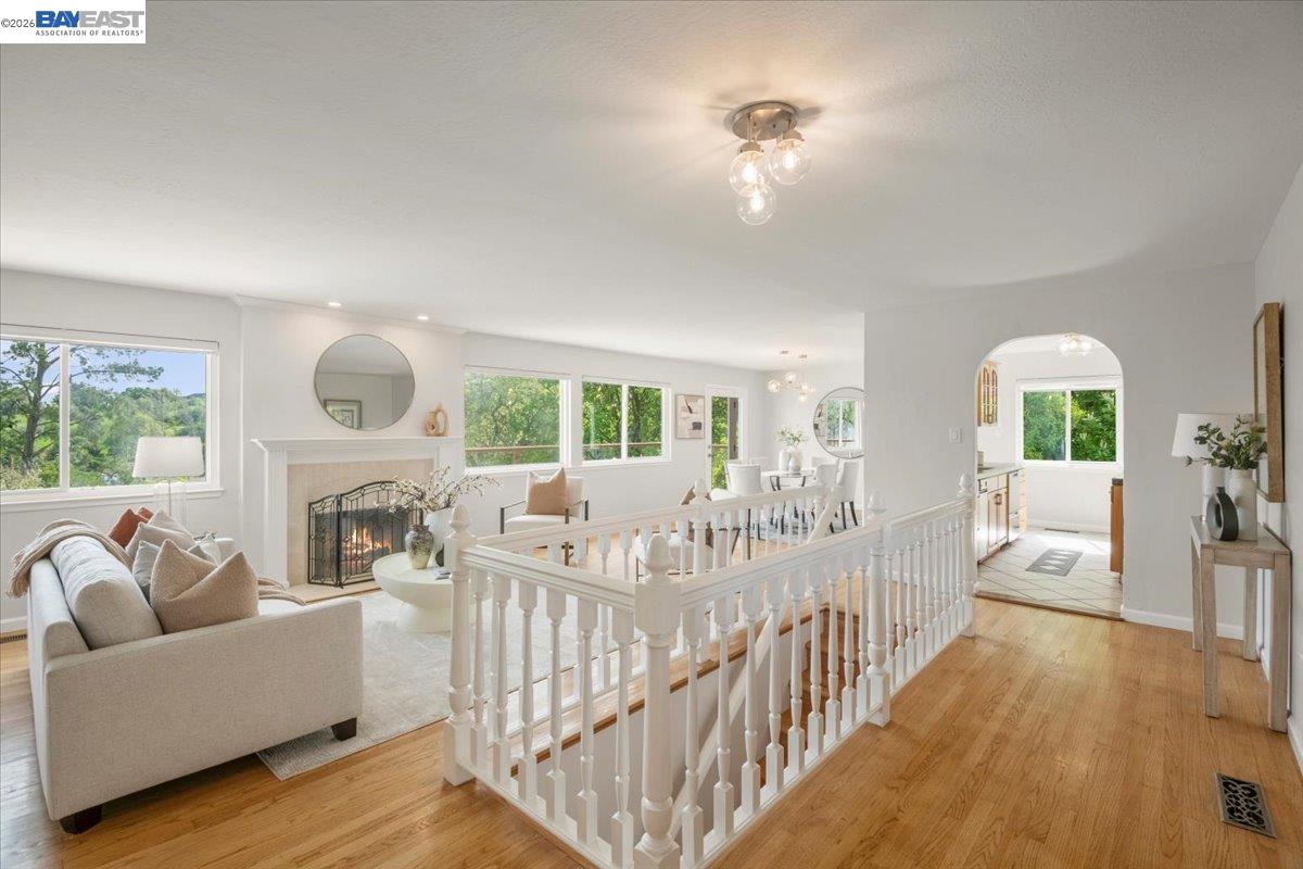 Detail Gallery Image 5 of 36 For 657 Byrdee Way, Lafayette,  CA 94549 - 5 Beds | 3 Baths