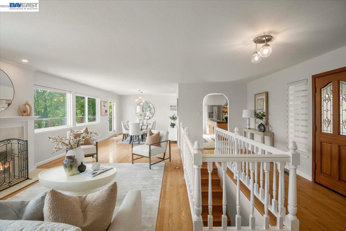 Detail Gallery Image 6 of 36 For 657 Byrdee Way, Lafayette,  CA 94549 - 5 Beds | 3 Baths