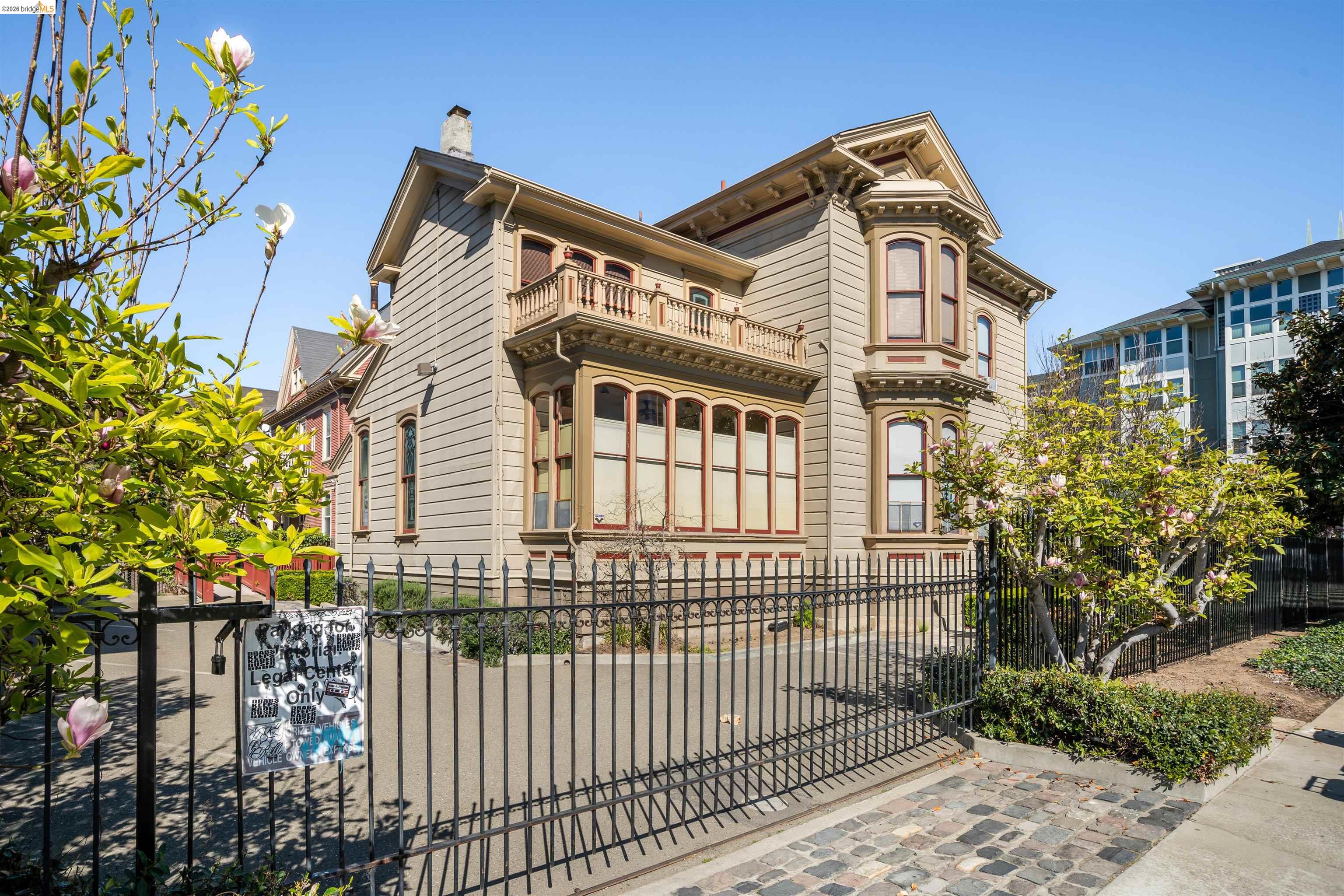 Detail Gallery Image 2 of 15 For , Oakland,  CA 94612 - – Beds | – Baths