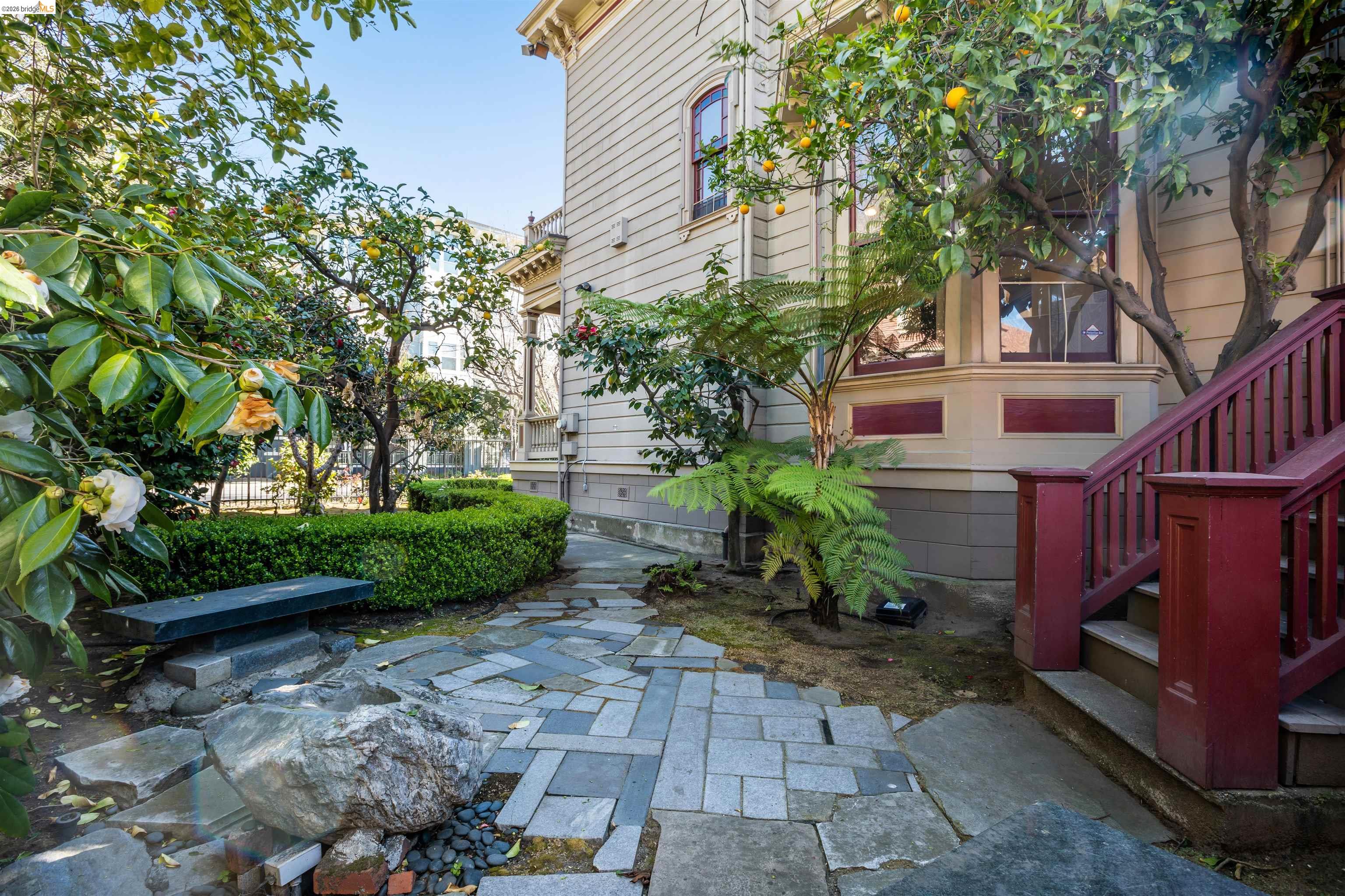 Detail Gallery Image 13 of 15 For , Oakland,  CA 94612 - – Beds | – Baths