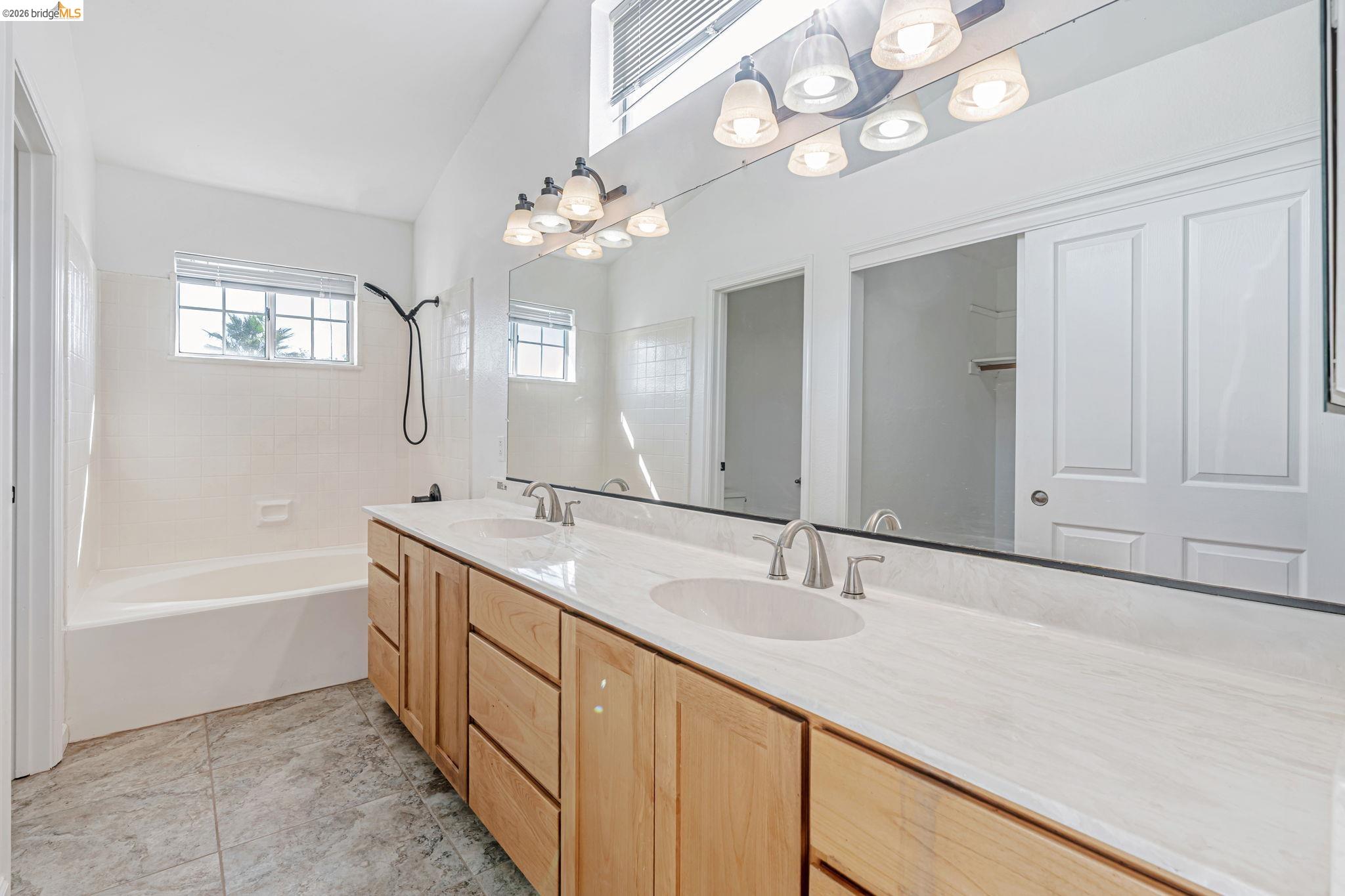 Detail Gallery Image 42 of 51 For 5052 Perry Way, Antioch,  CA 94531-8414 - 4 Beds | 3 Baths