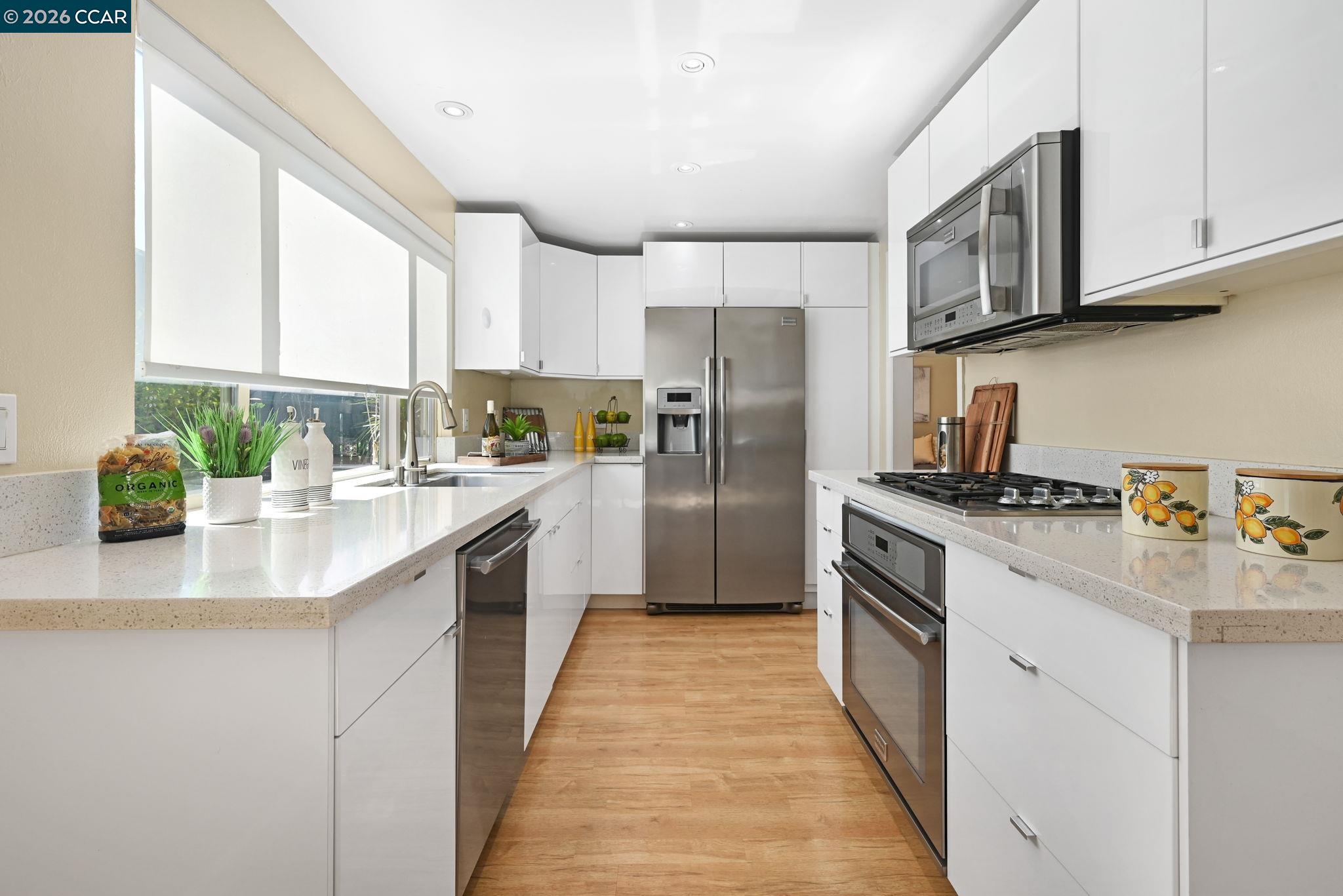 Photo #11: 41127915 Listing: Photo #11