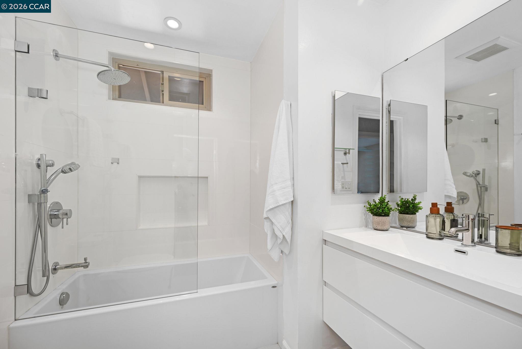 Photo #17: 41127915 Listing: Photo #17