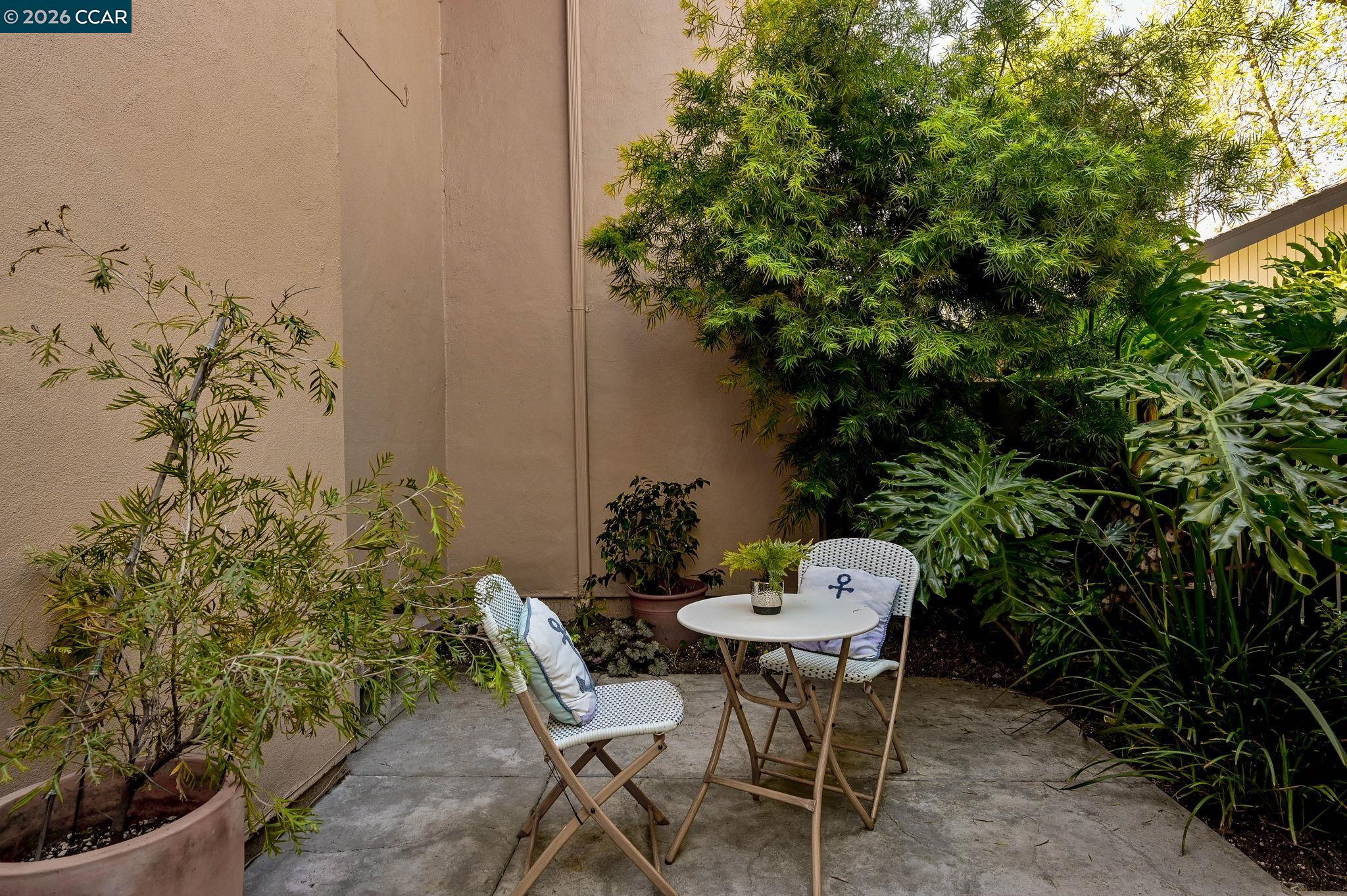 Photo #3: 41127915 Listing: Photo #3