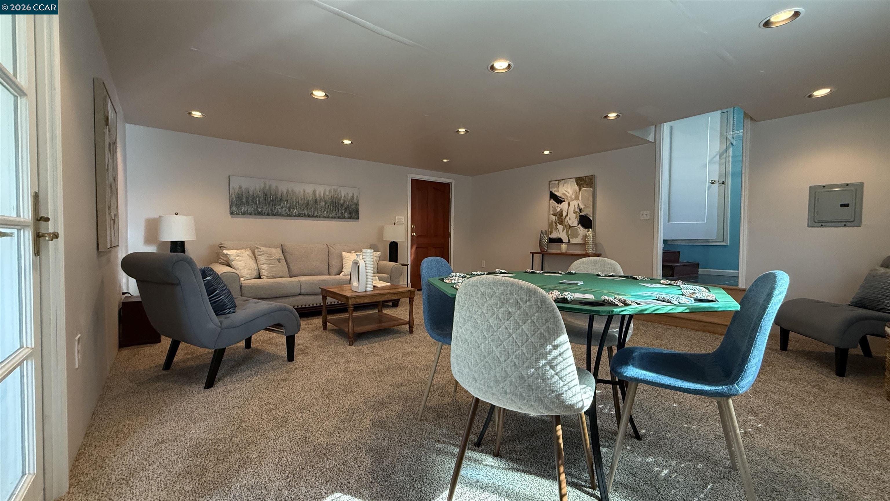 Detail Gallery Image 11 of 29 For 611 Amador St, Richmond,  CA 94805 - 5 Beds | 2 Baths