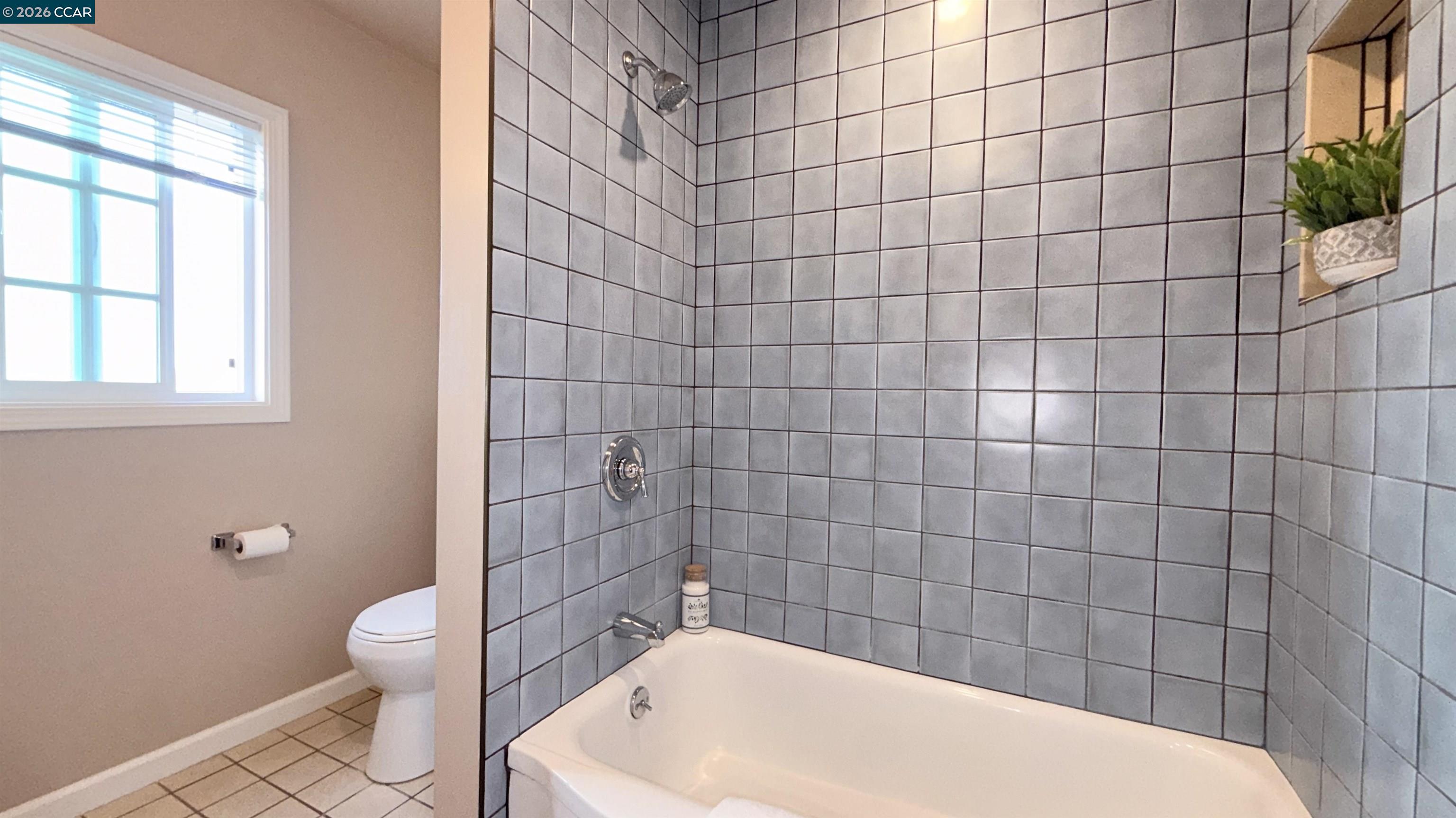 Detail Gallery Image 23 of 29 For 611 Amador St, Richmond,  CA 94805 - 5 Beds | 2 Baths