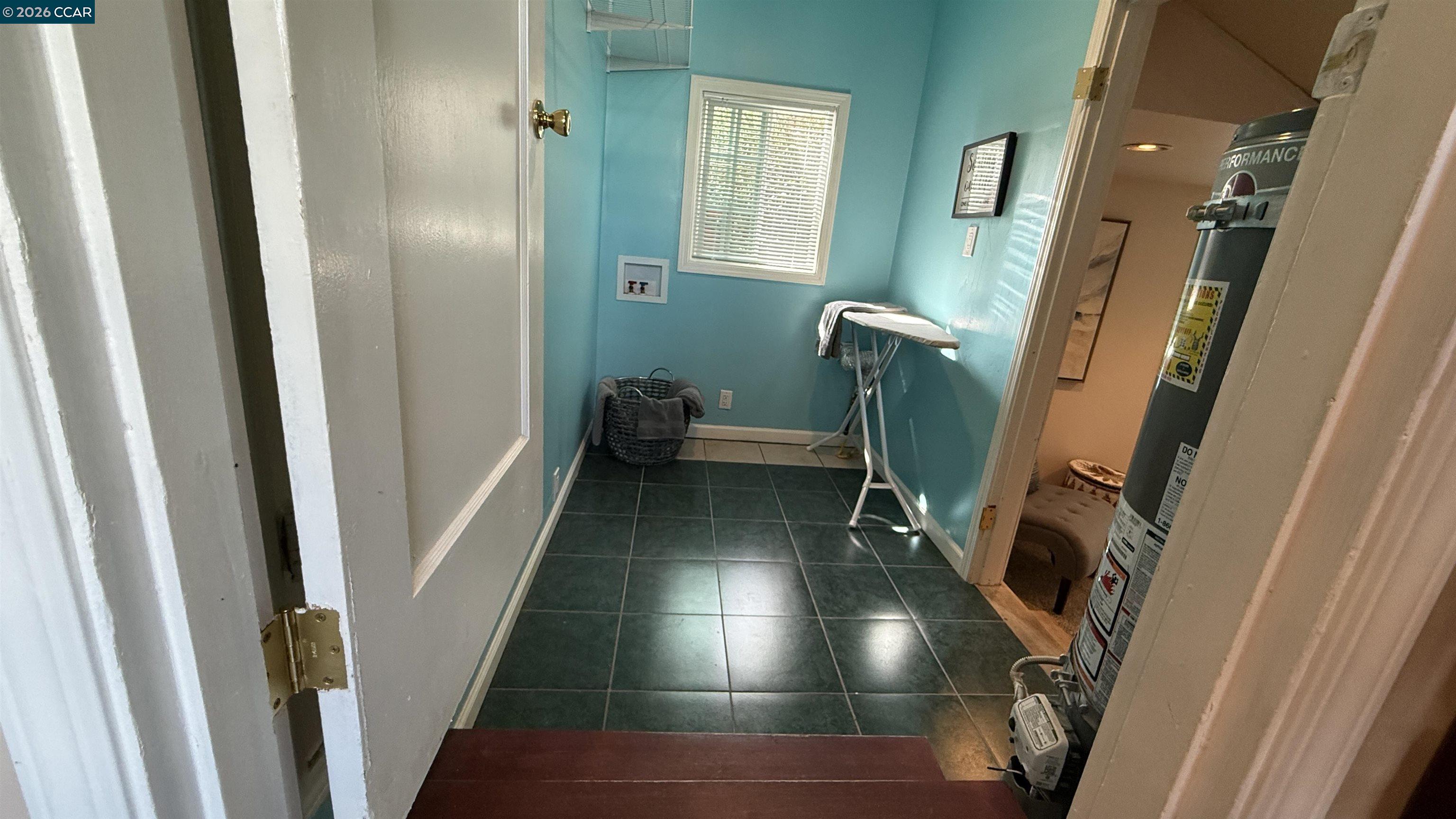 Detail Gallery Image 9 of 29 For 611 Amador St, Richmond,  CA 94805 - 5 Beds | 2 Baths