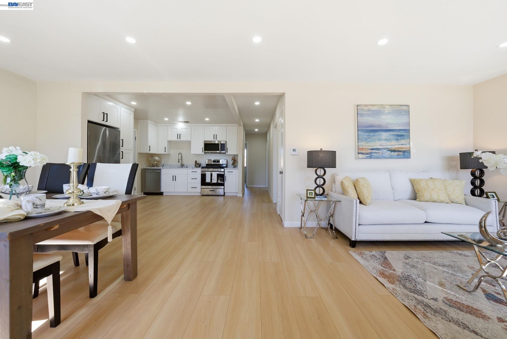 Detail Gallery Image 11 of 41 For 24834 Joyce St, Hayward,  CA 94544 - 3 Beds | 1 Baths