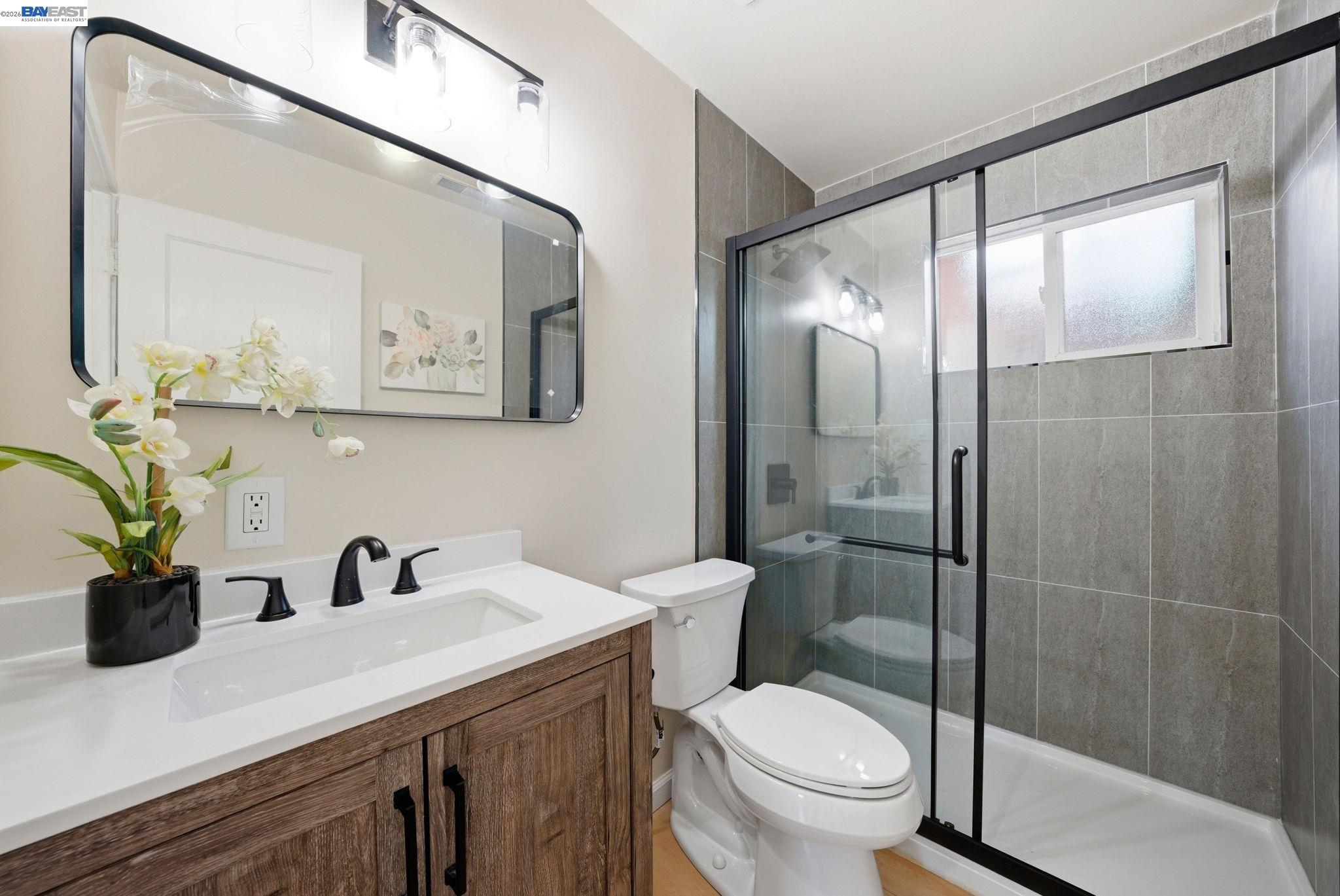 Detail Gallery Image 23 of 41 For 24834 Joyce St, Hayward,  CA 94544 - 3 Beds | 1 Baths