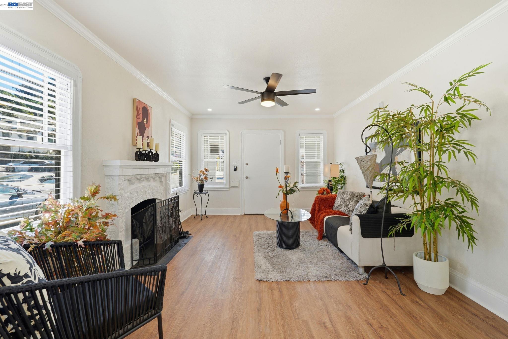 Detail Gallery Image 10 of 15 For 2957 73rd Ave, Oakland,  CA 94605 - 2 Beds | 1 Baths