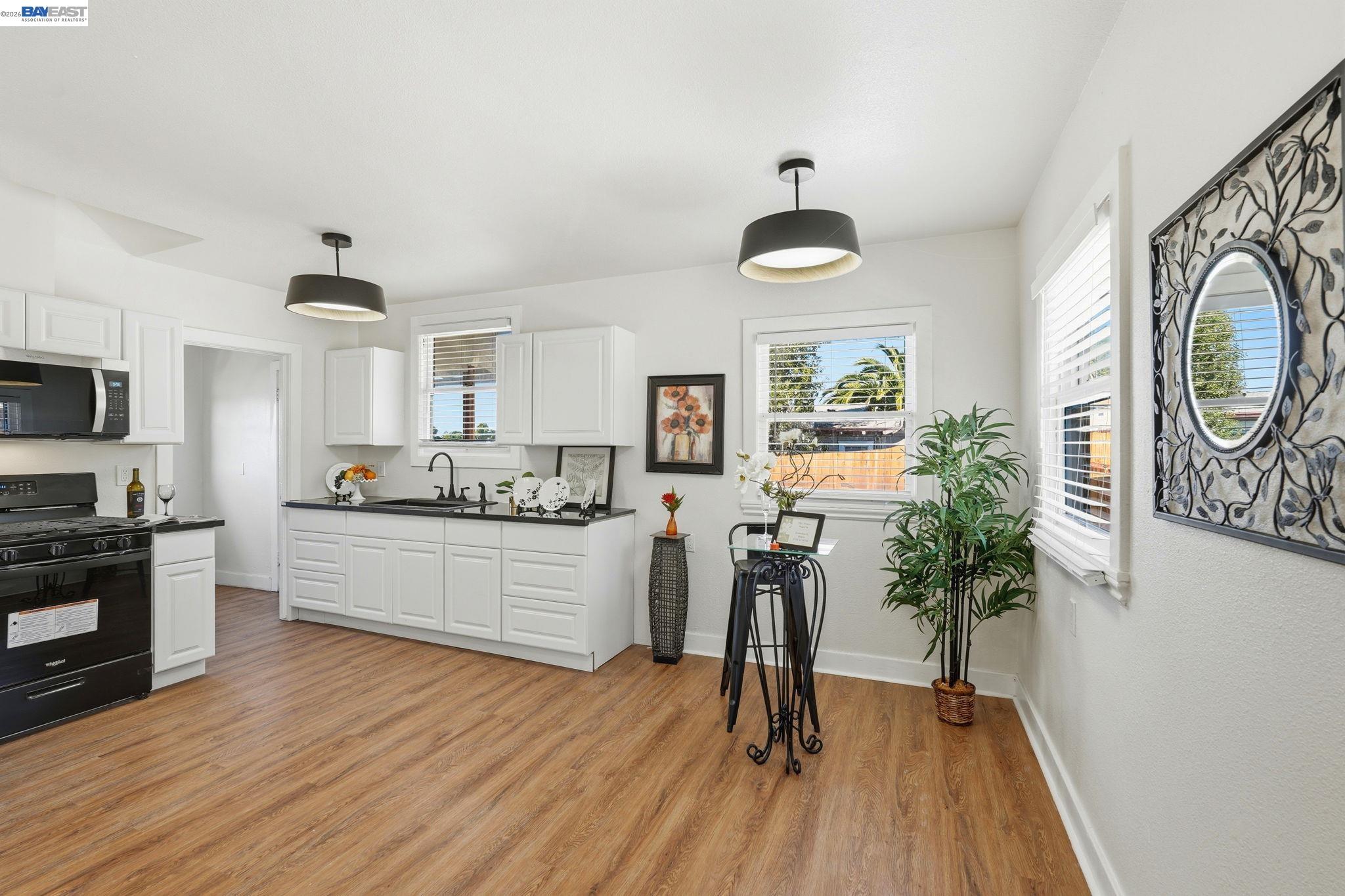 Detail Gallery Image 15 of 15 For 2957 73rd Ave, Oakland,  CA 94605 - 2 Beds | 1 Baths