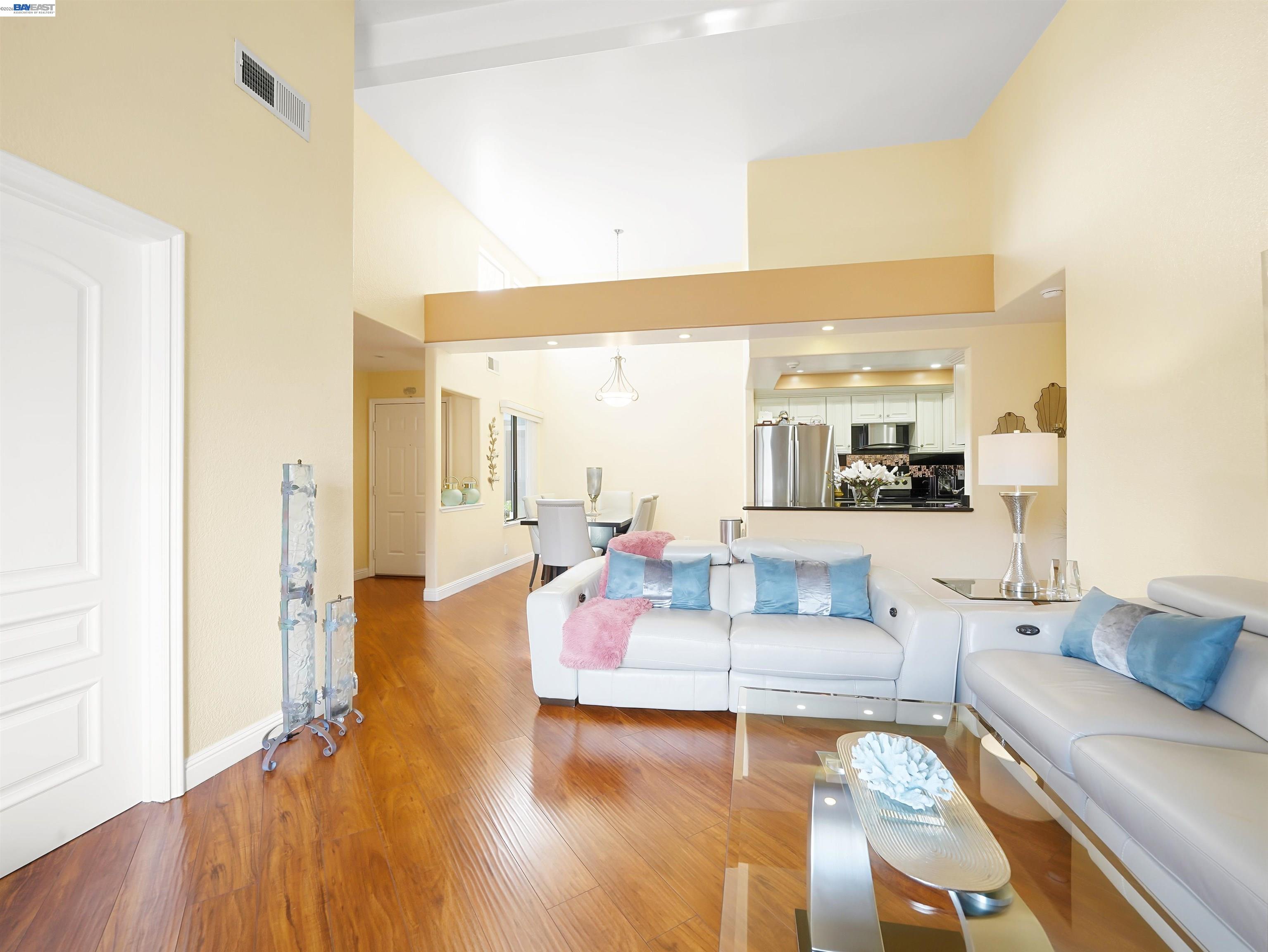 Photo #1: 41127920 Listing: Photo #1