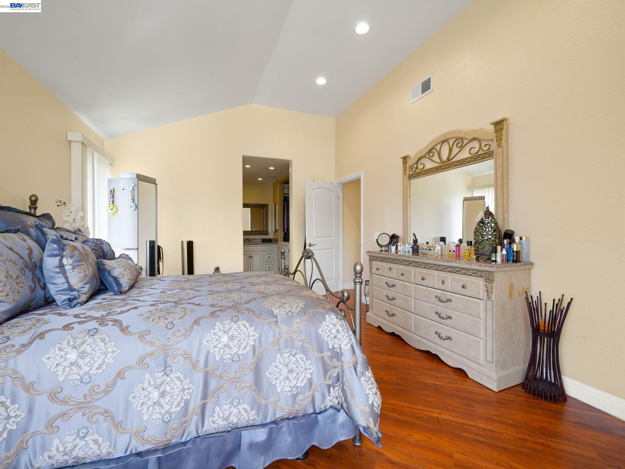 Photo #13: 41127920 Listing: Photo #13