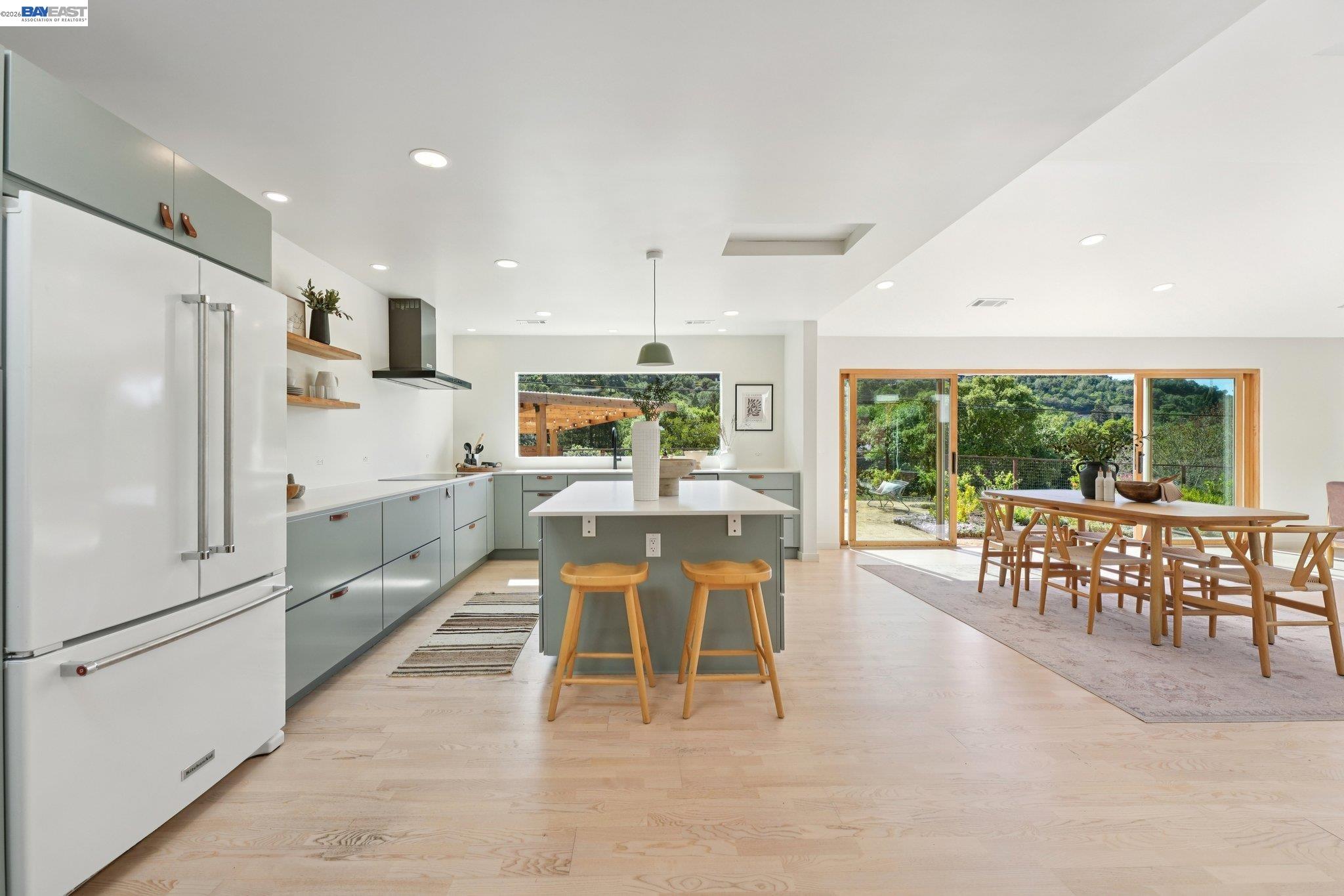 Detail Gallery Image 13 of 60 For 257 Orchard Rd, Orinda,  CA 94563 - 4 Beds | 3/1 Baths