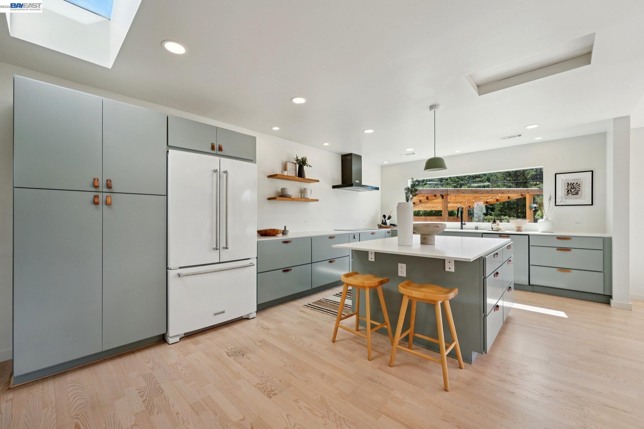 Detail Gallery Image 14 of 60 For 257 Orchard Rd, Orinda,  CA 94563 - 4 Beds | 3/1 Baths