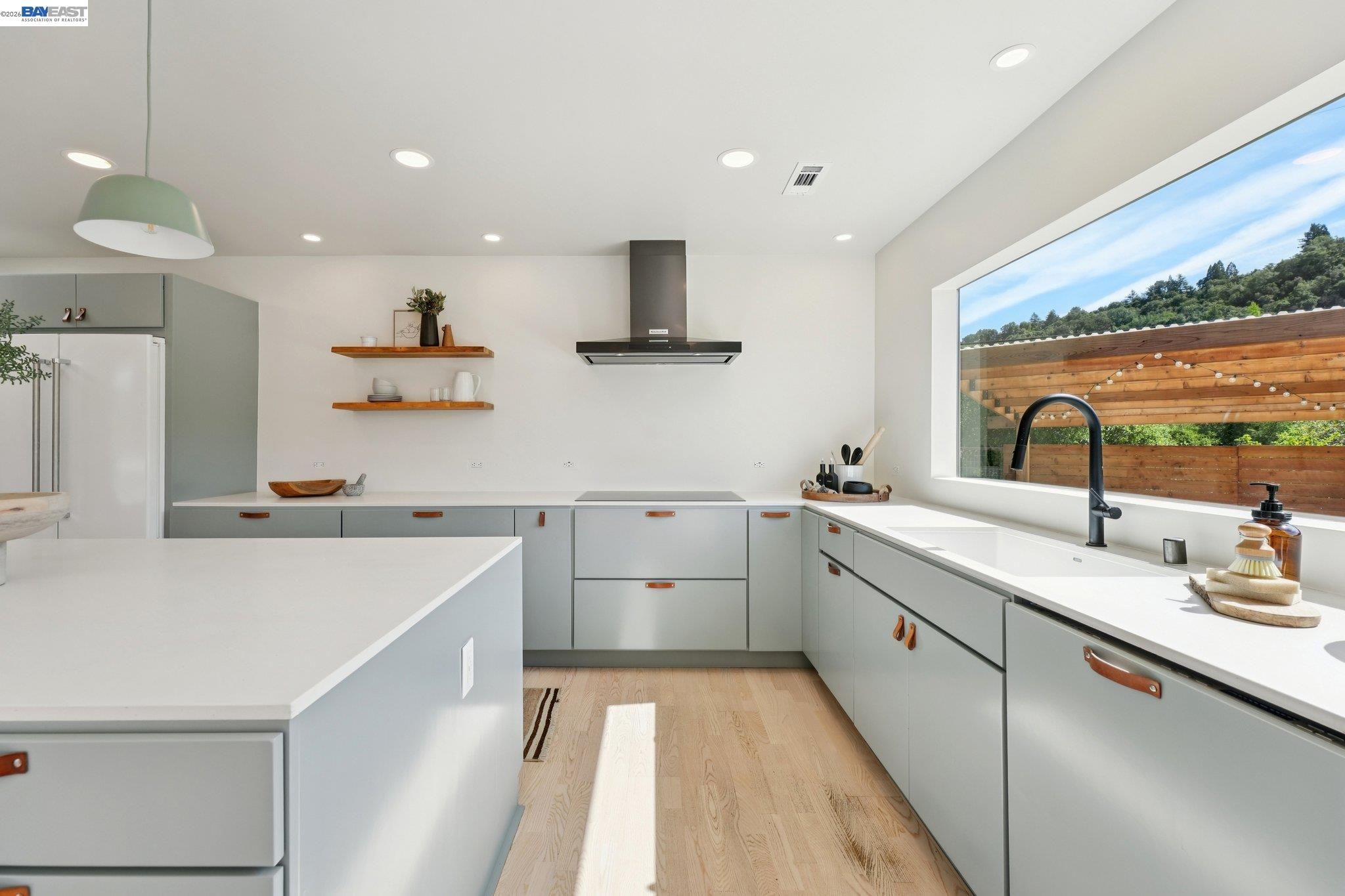 Detail Gallery Image 16 of 60 For 257 Orchard Rd, Orinda,  CA 94563 - 4 Beds | 3/1 Baths