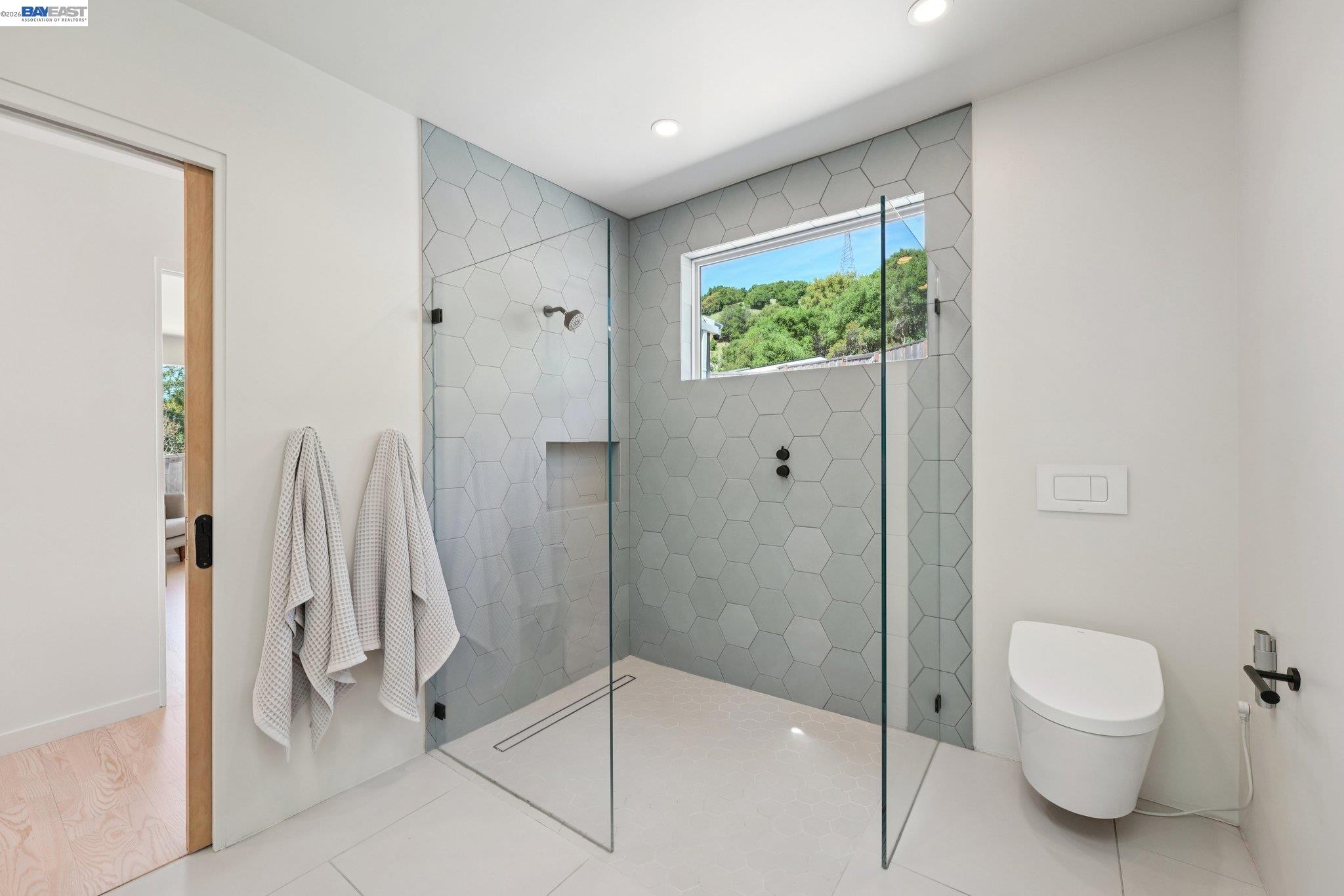 Detail Gallery Image 25 of 60 For 257 Orchard Rd, Orinda,  CA 94563 - 4 Beds | 3/1 Baths
