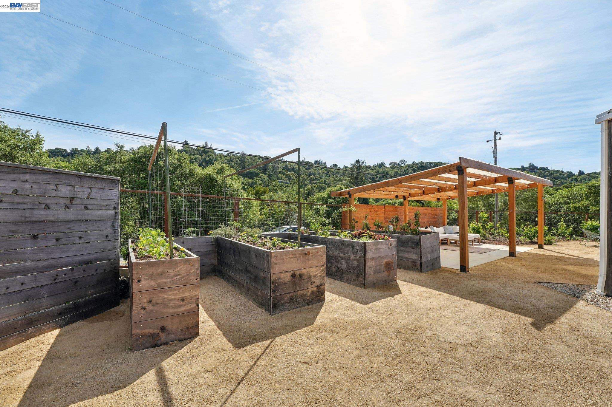 Detail Gallery Image 52 of 60 For 257 Orchard Rd, Orinda,  CA 94563 - 4 Beds | 3/1 Baths