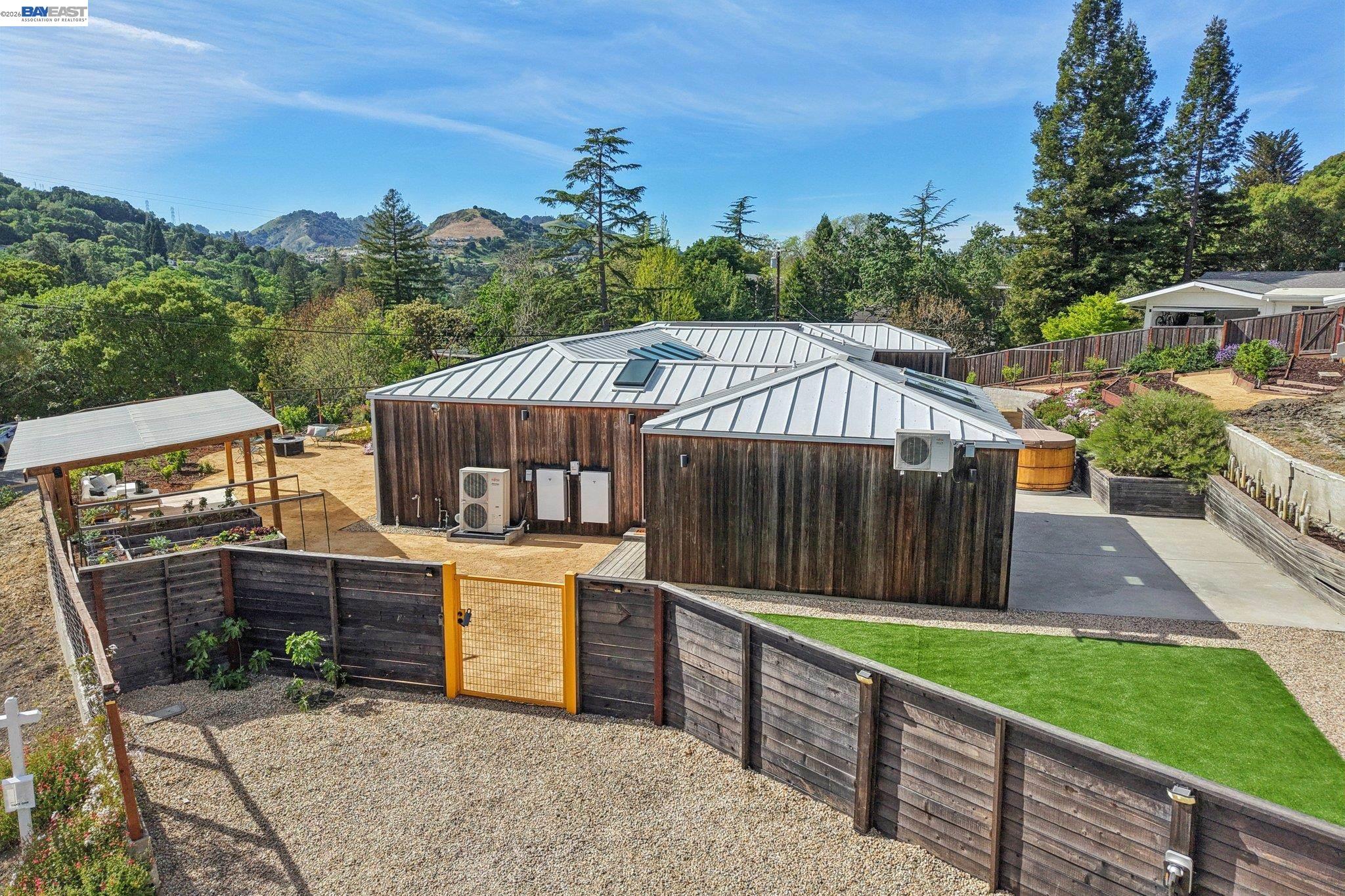 Detail Gallery Image 56 of 60 For 257 Orchard Rd, Orinda,  CA 94563 - 4 Beds | 3/1 Baths