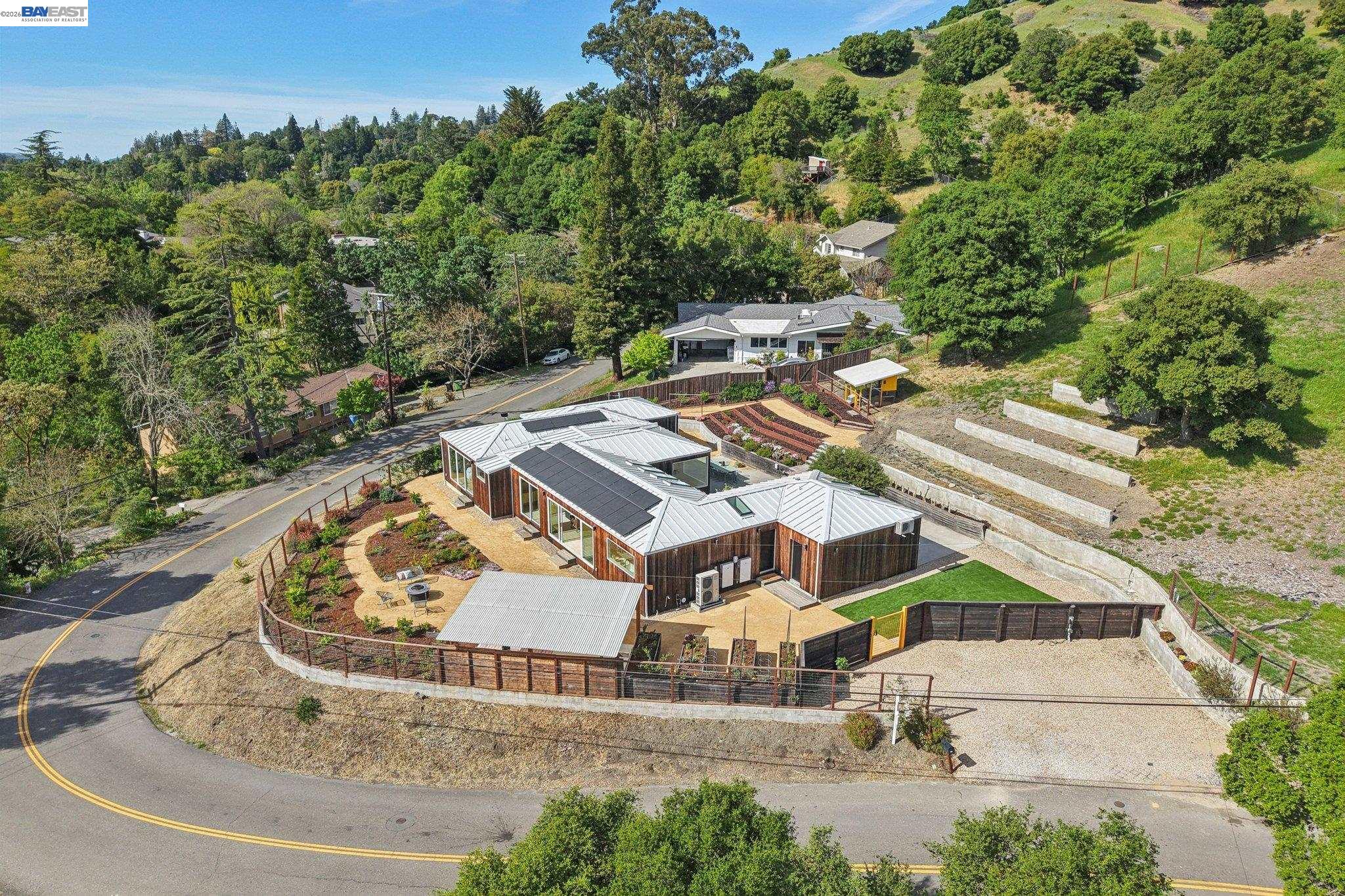 Detail Gallery Image 58 of 60 For 257 Orchard Rd, Orinda,  CA 94563 - 4 Beds | 3/1 Baths