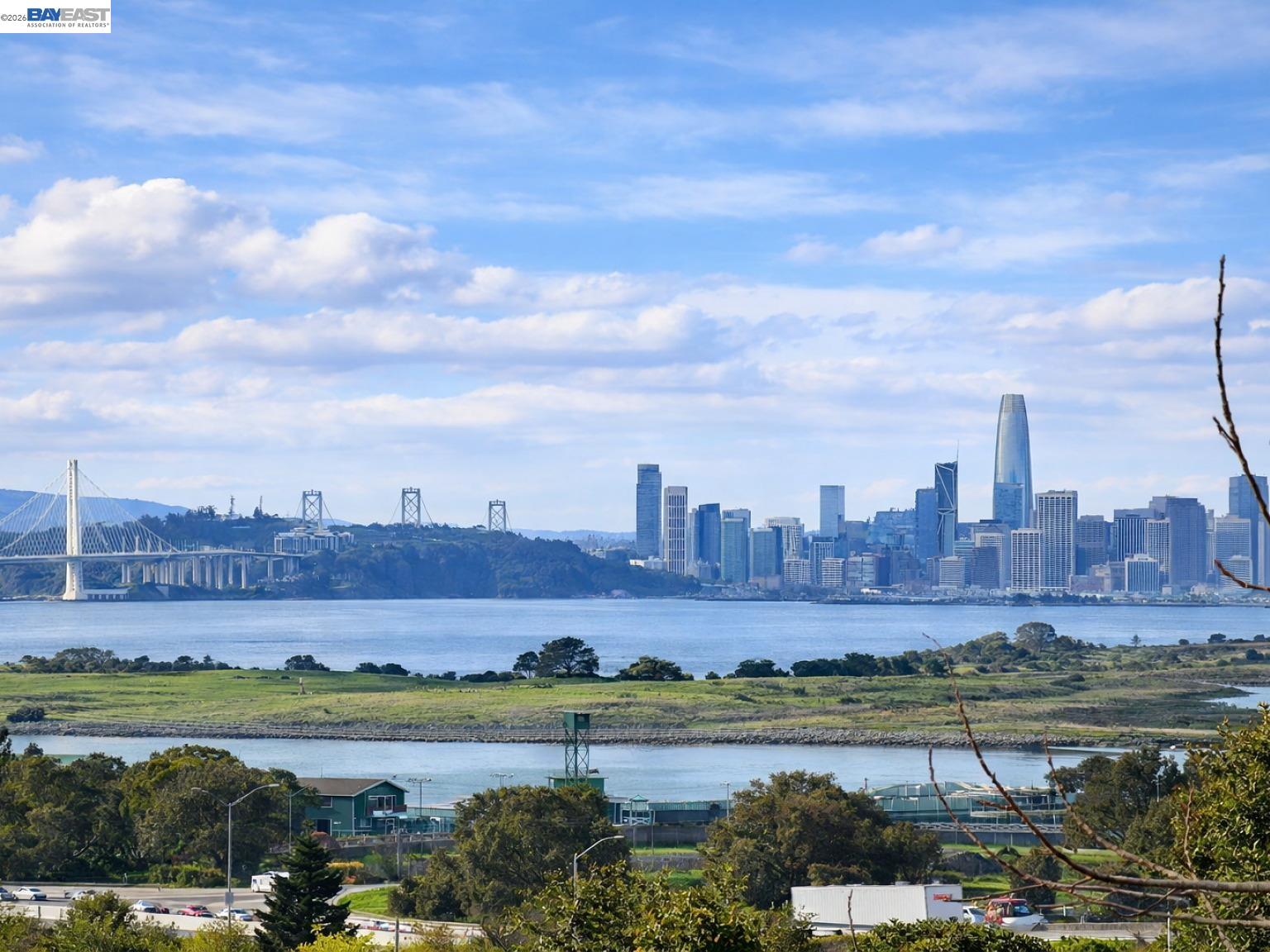 Detail Gallery Image 2 of 60 For 812 Washington Ave, Albany,  CA 94706 - 4 Beds | 2/1 Baths