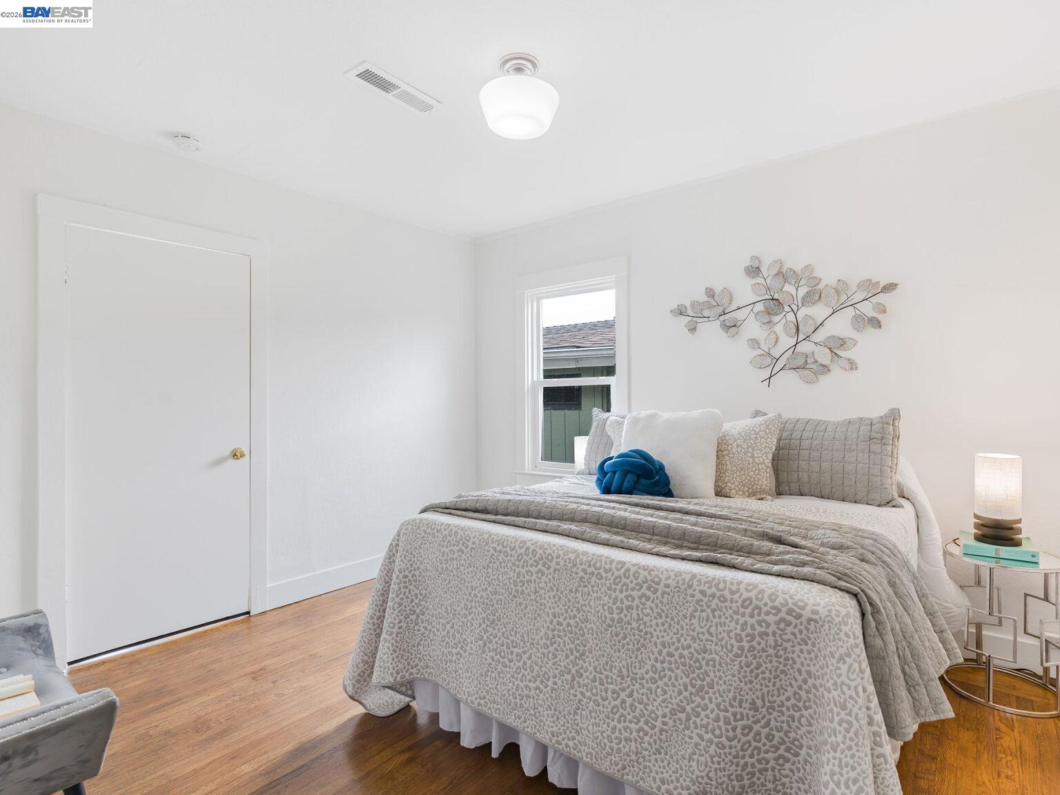 Detail Gallery Image 31 of 60 For 812 Washington Ave, Albany,  CA 94706 - 4 Beds | 2/1 Baths