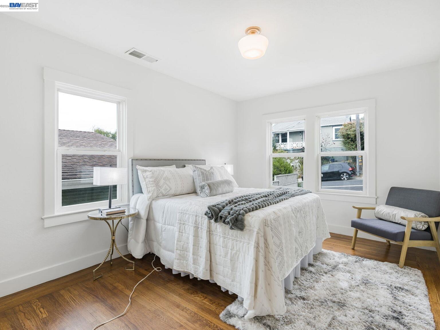 Detail Gallery Image 32 of 60 For 812 Washington Ave, Albany,  CA 94706 - 4 Beds | 2/1 Baths