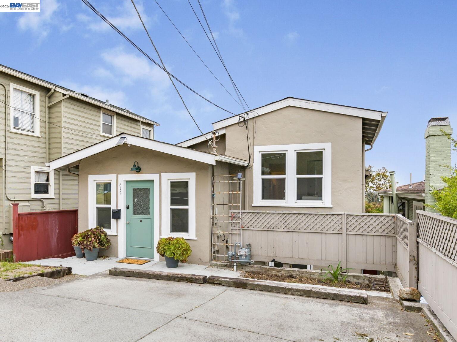 Detail Gallery Image 57 of 60 For 812 Washington Ave, Albany,  CA 94706 - 4 Beds | 2/1 Baths