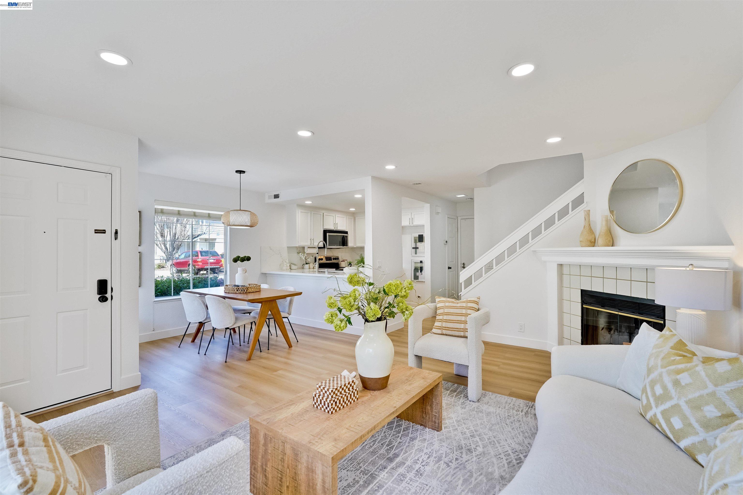 Detail Gallery Image 6 of 38 For 34743 Chanel Terrace, Fremont,  CA 94555 - 2 Beds | 2/1 Baths