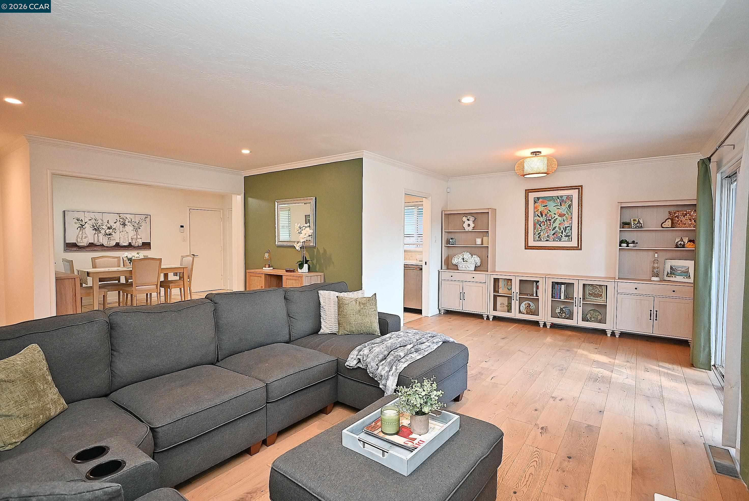 Detail Gallery Image 13 of 32 For 1156 Carey Dr, Concord,  CA 94520 - 3 Beds | 2 Baths