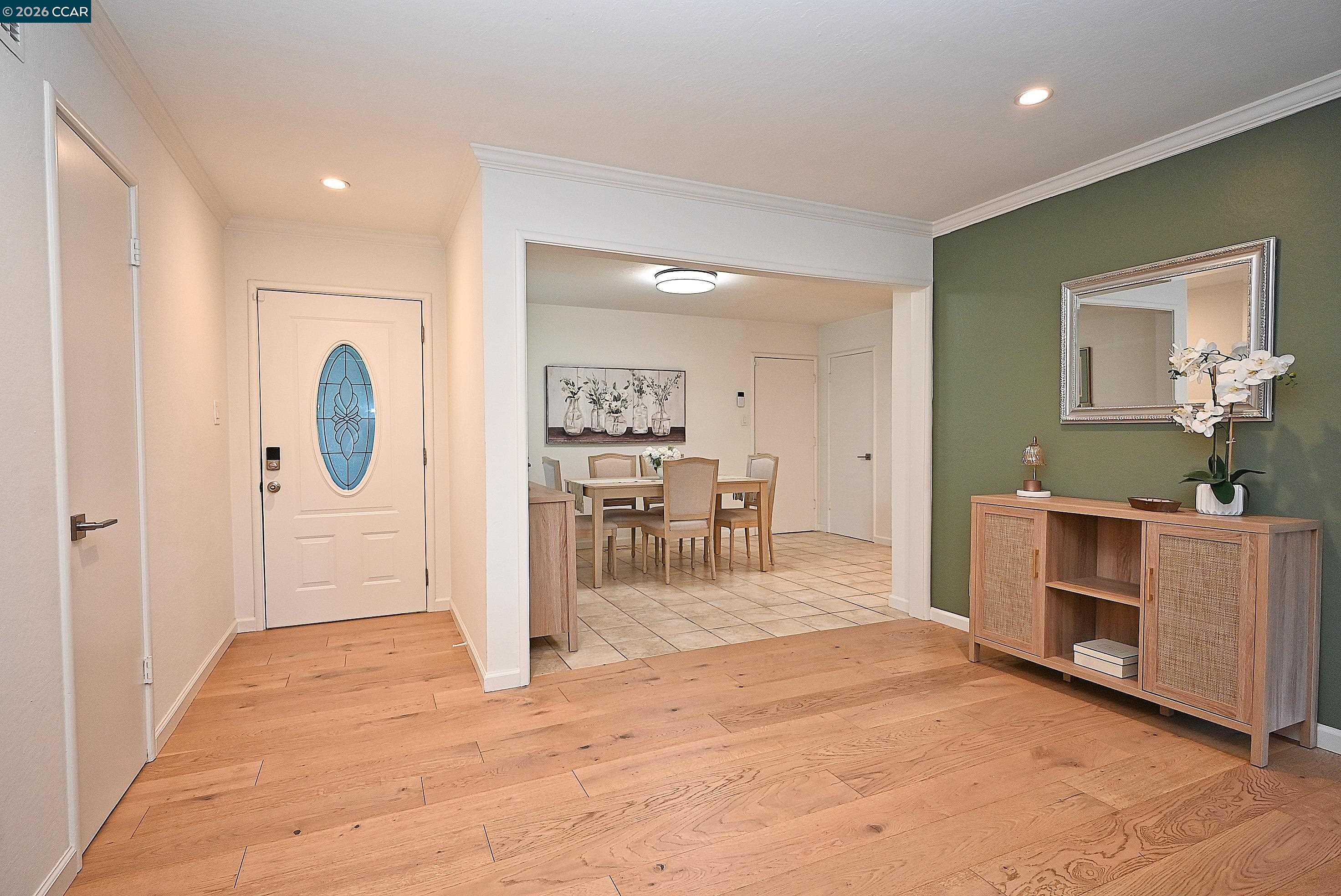 Detail Gallery Image 4 of 32 For 1156 Carey Dr, Concord,  CA 94520 - 3 Beds | 2 Baths