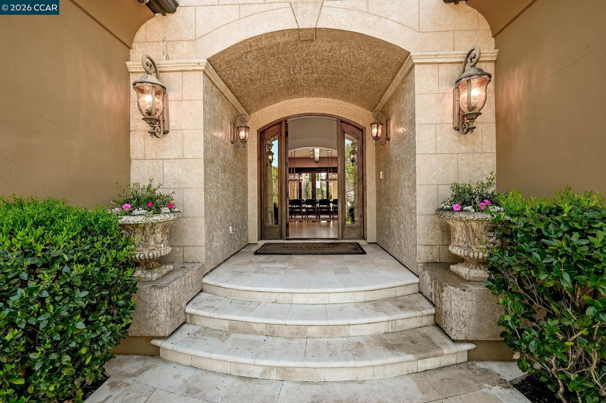 Detail Gallery Image 4 of 60 For 2080 Calle Los Callados, Diablo,  CA 94528 - 5 Beds | 7/1 Baths