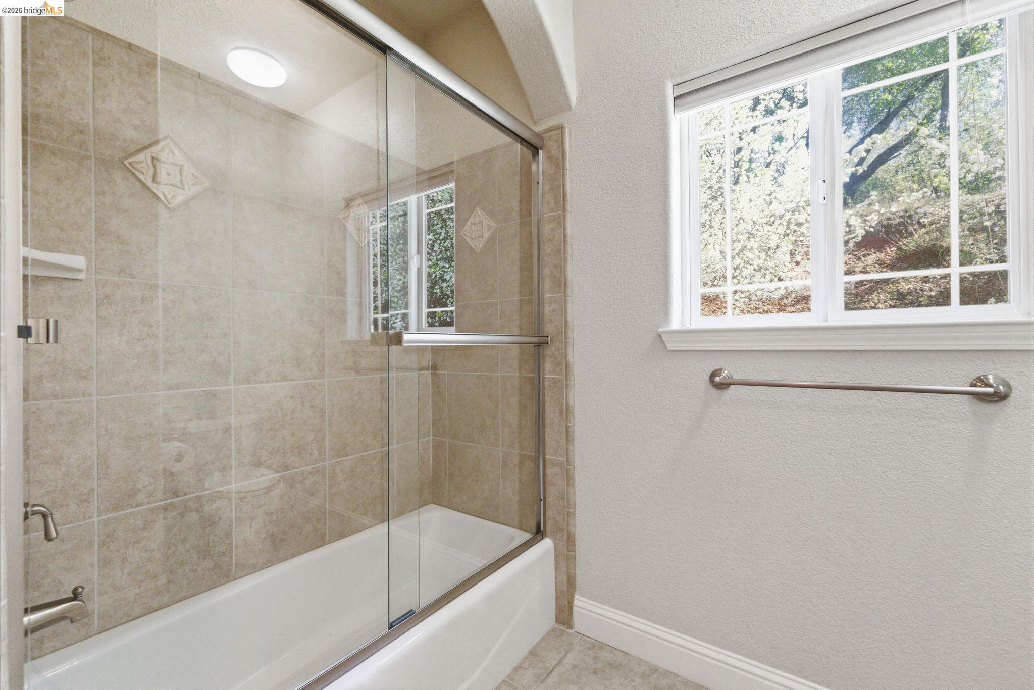 Detail Gallery Image 26 of 43 For 20245 Tuolumne Rd North, Tuolumne,  CA 95379 - 3 Beds | 3 Baths