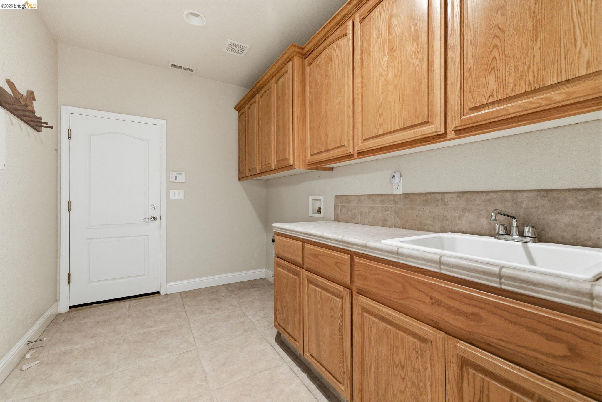 Detail Gallery Image 28 of 43 For 20245 Tuolumne Rd North, Tuolumne,  CA 95379 - 3 Beds | 3 Baths