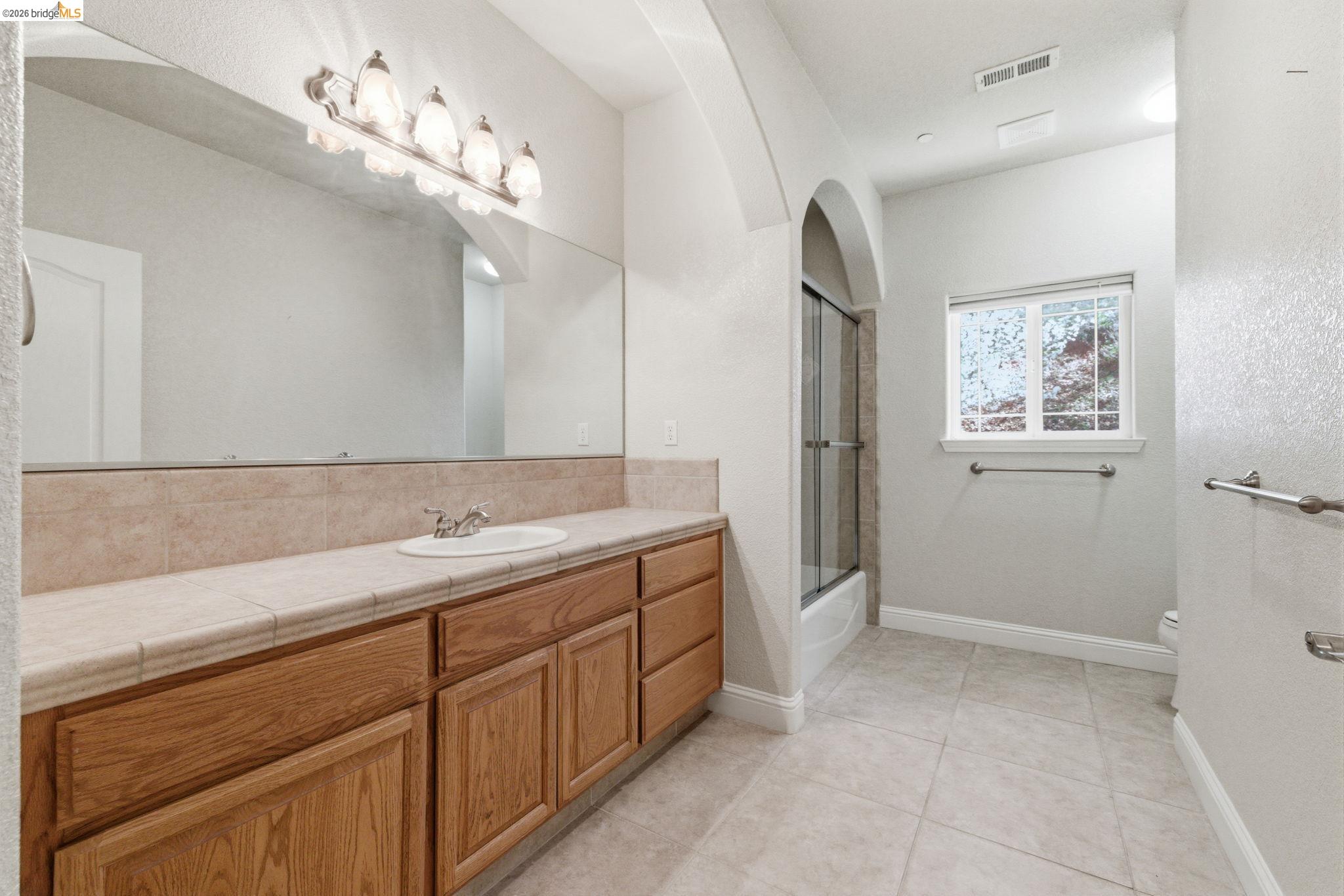 Detail Gallery Image 37 of 43 For 20245 Tuolumne Rd North, Tuolumne,  CA 95379 - 3 Beds | 3 Baths