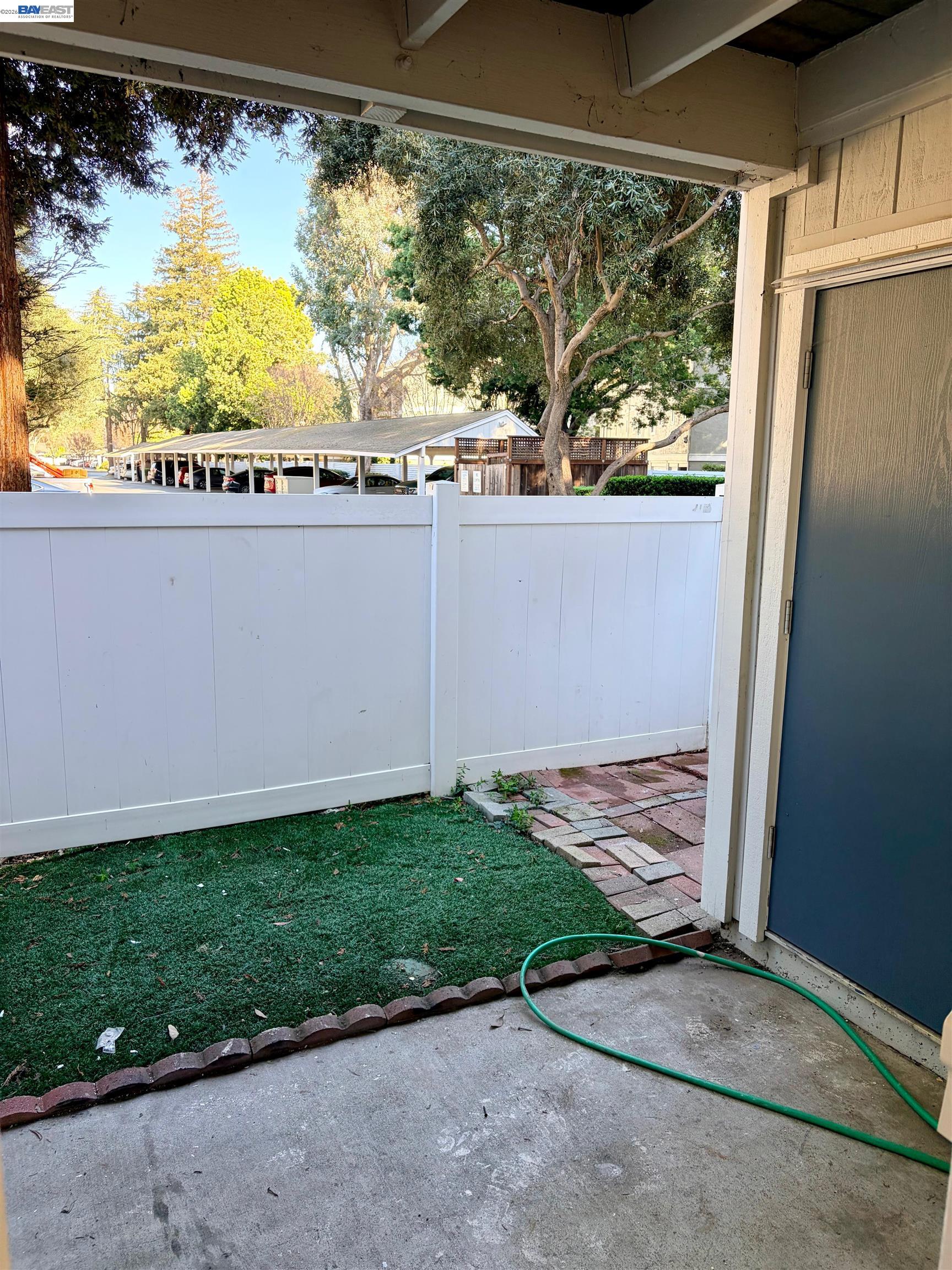 Photo #8: 41127932 Listing: Photo #8