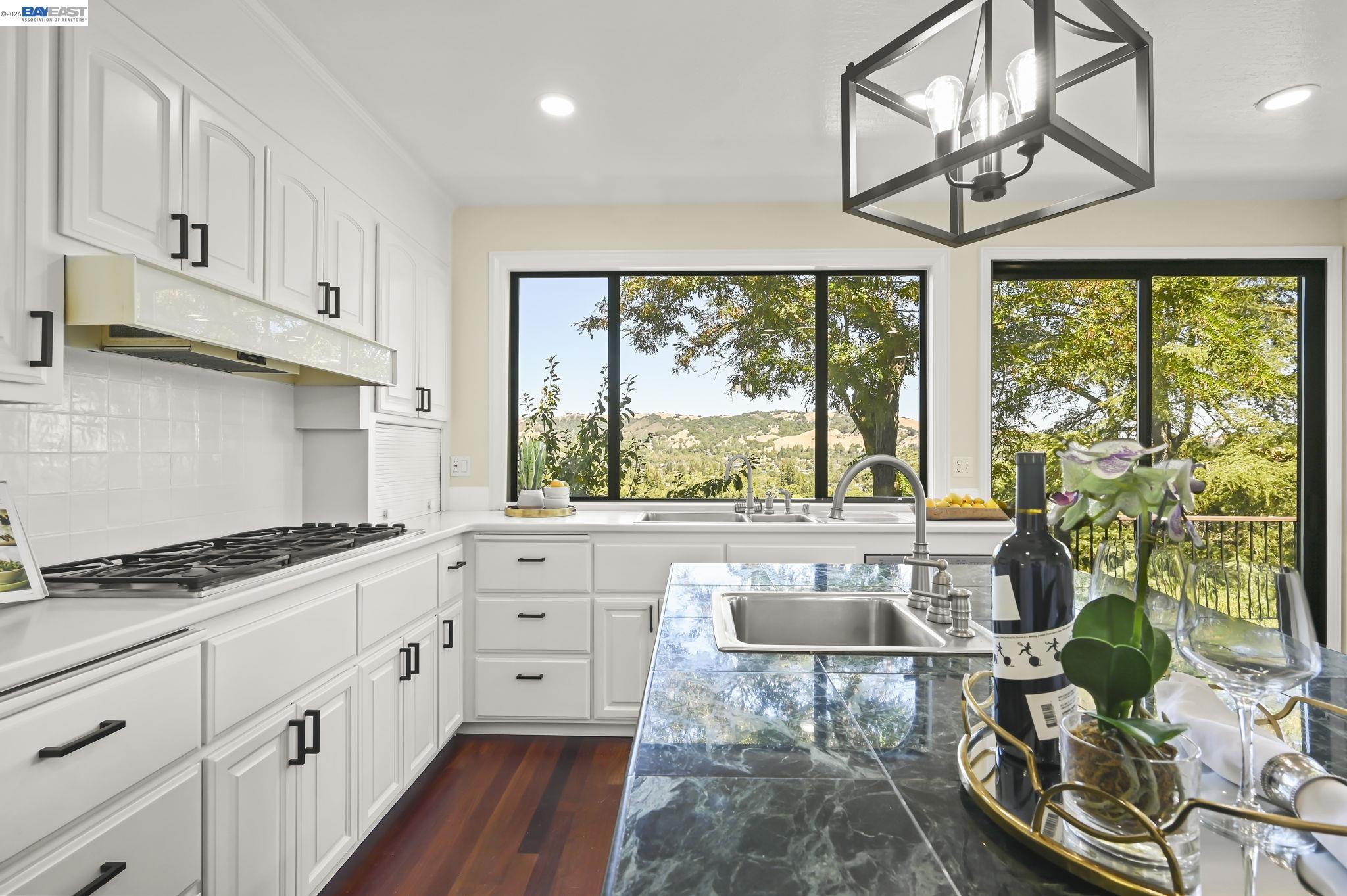 Detail Gallery Image 12 of 38 For 783 Solana Dr, Lafayette,  CA 94549 - 4 Beds | 4/1 Baths