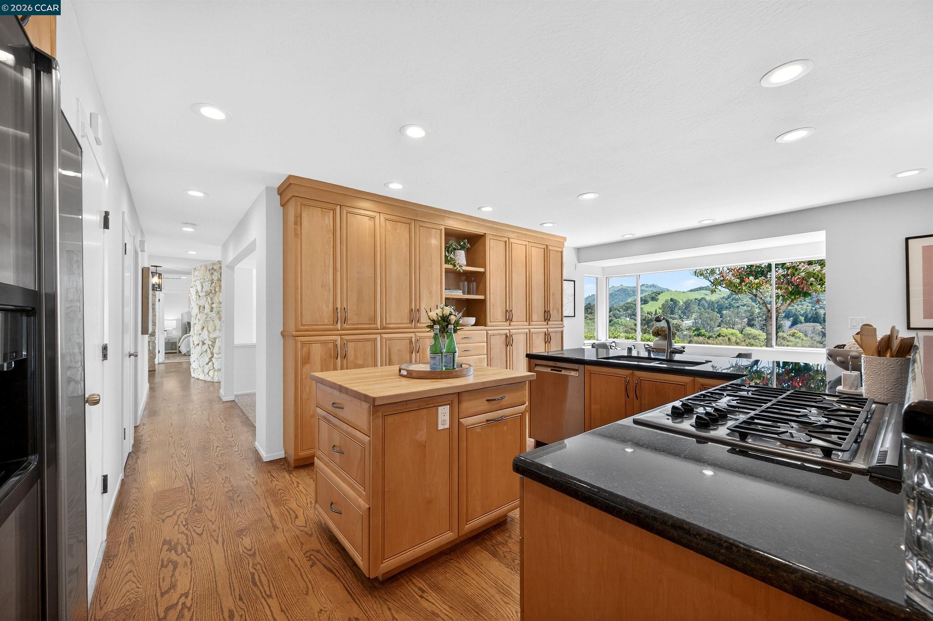 Detail Gallery Image 15 of 46 For 157 Fernwood Dr, Moraga,  CA 94556 - 4 Beds | 2 Baths